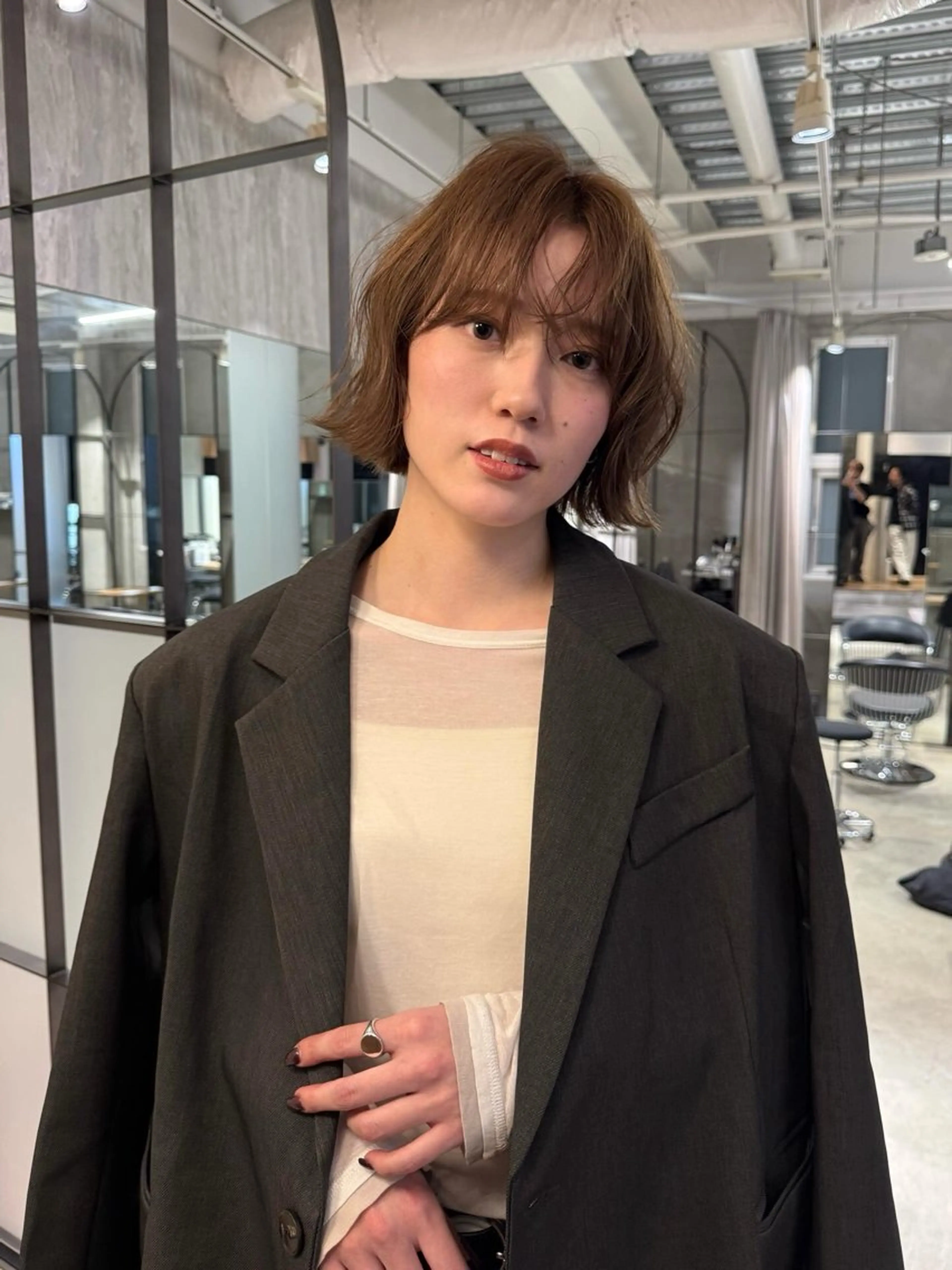 ミディアム カット 須藤　優真 レイヤーボブ　ウルフのヘアスタイル