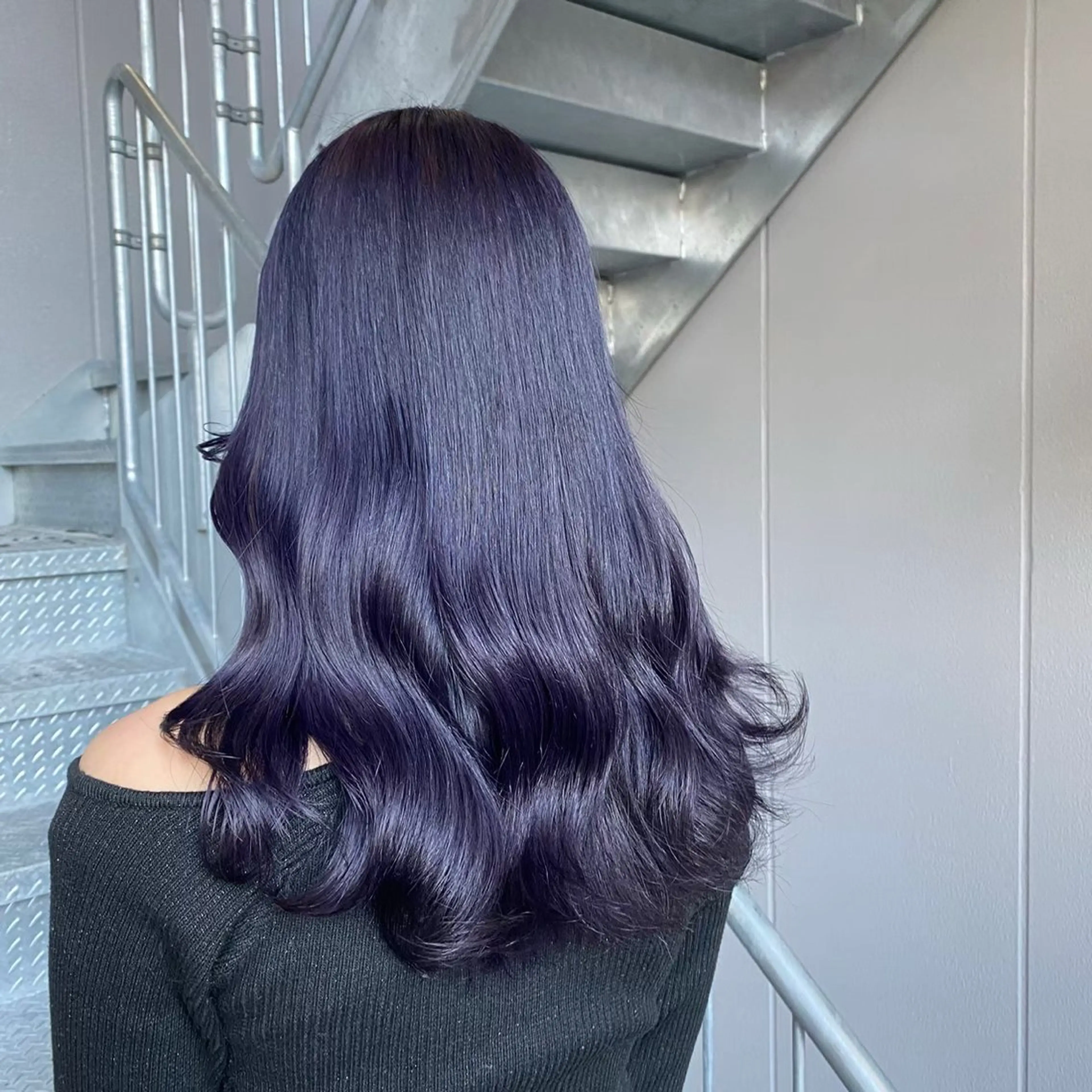 セミロング カラー ヘアアレンジ 🩵ダメージレス艶感 ハイトーン🩷のヘアスタイル