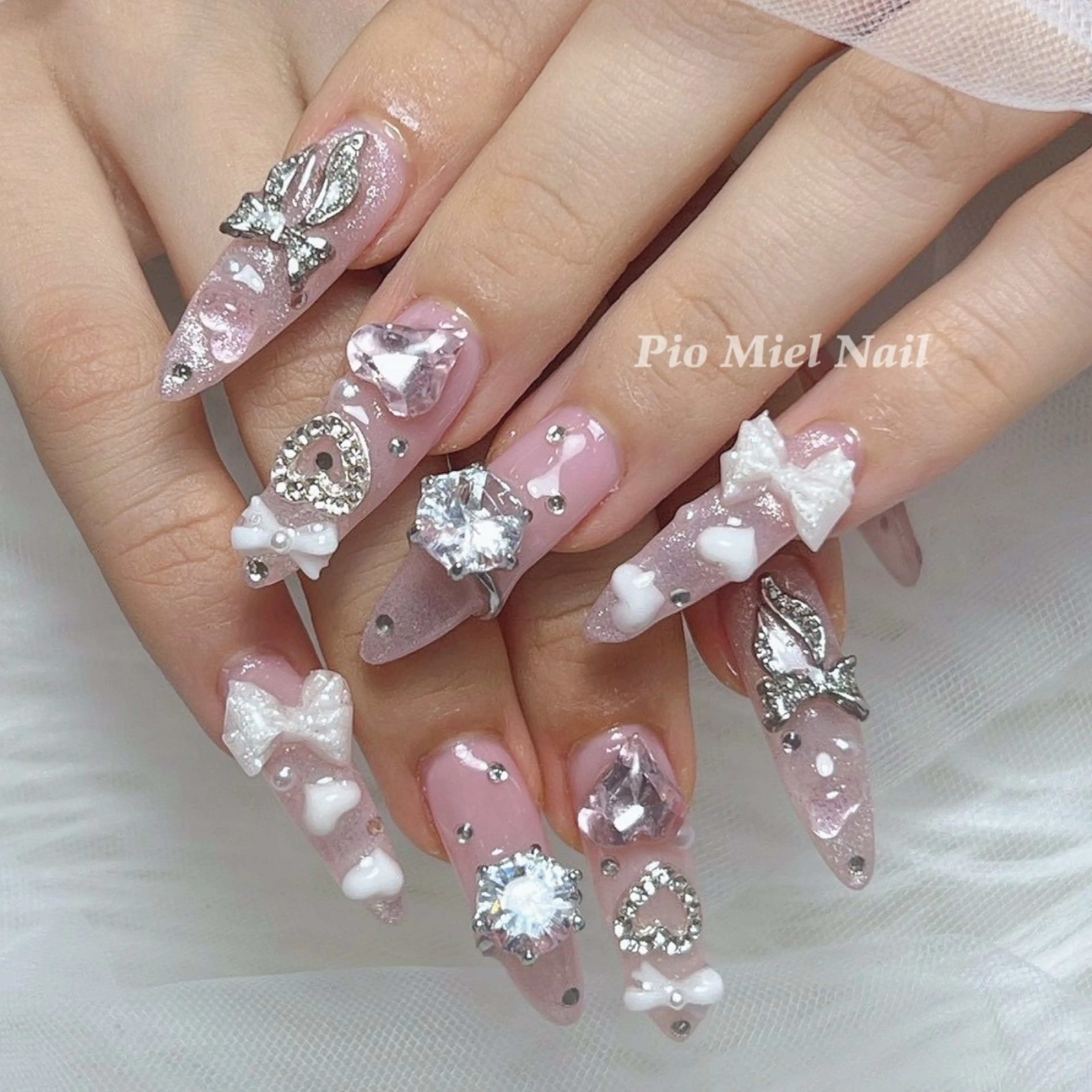 ネイル ハンドネイル Pio Mielのネイルデザイン