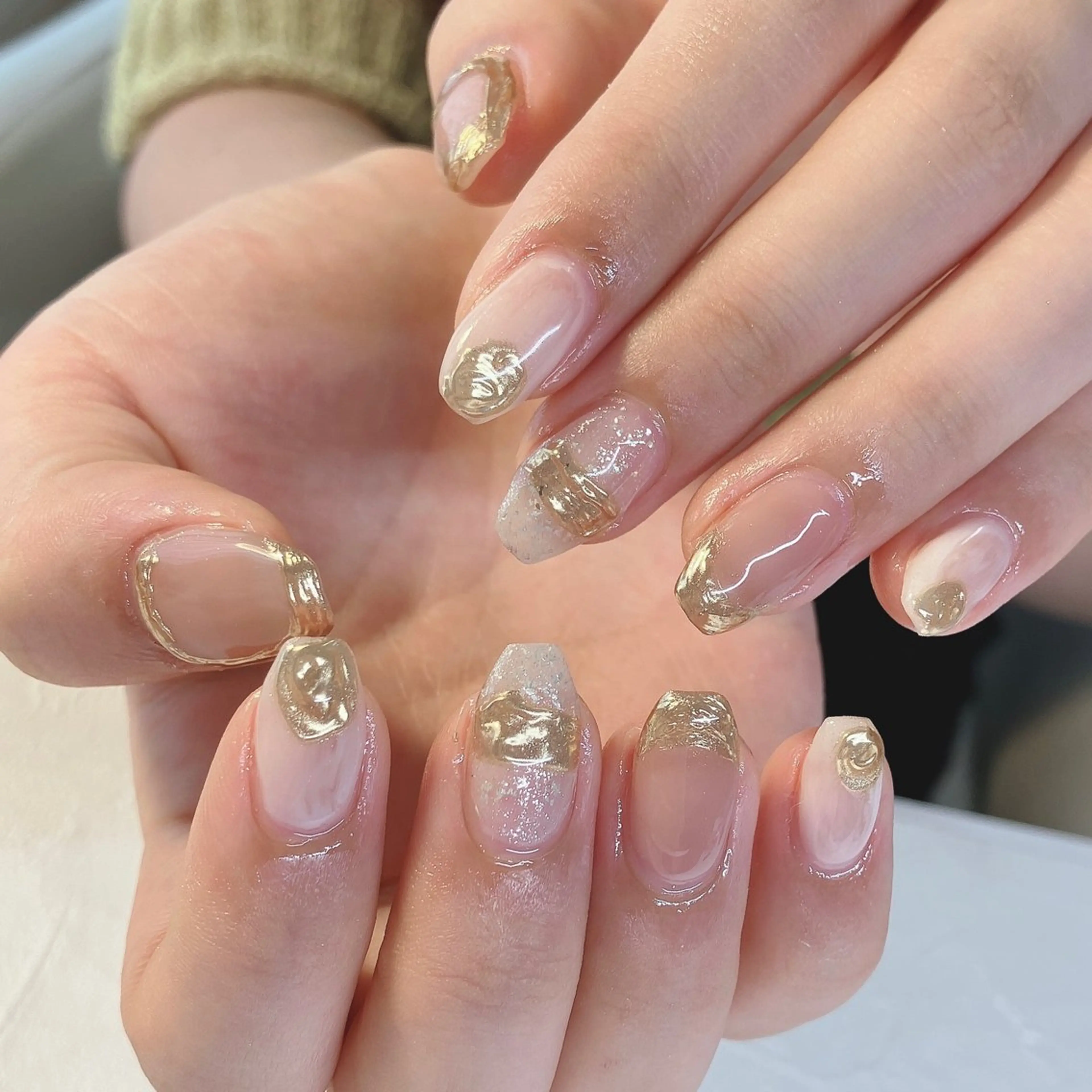 ネイル 成人式 ニュアンスネイル ハンドネイル nails 🎀meのネイルデザイン