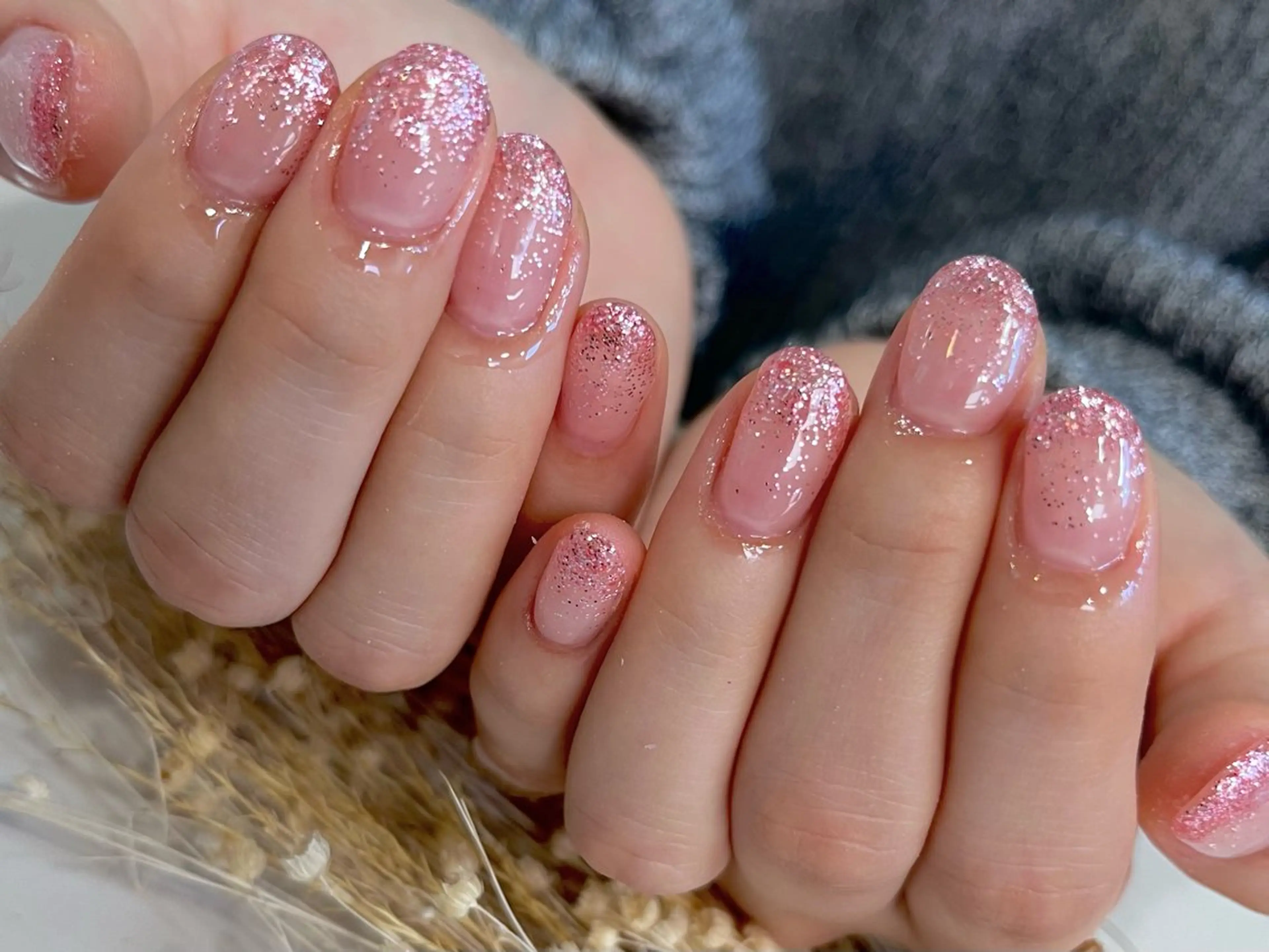 ネイル グラデーション キラキラネイル ラメ(グリッター) ラメグラデーション ピンク Queen nail所属・QUEENＮA IＬ JR寺田町1分のネイルデザイン