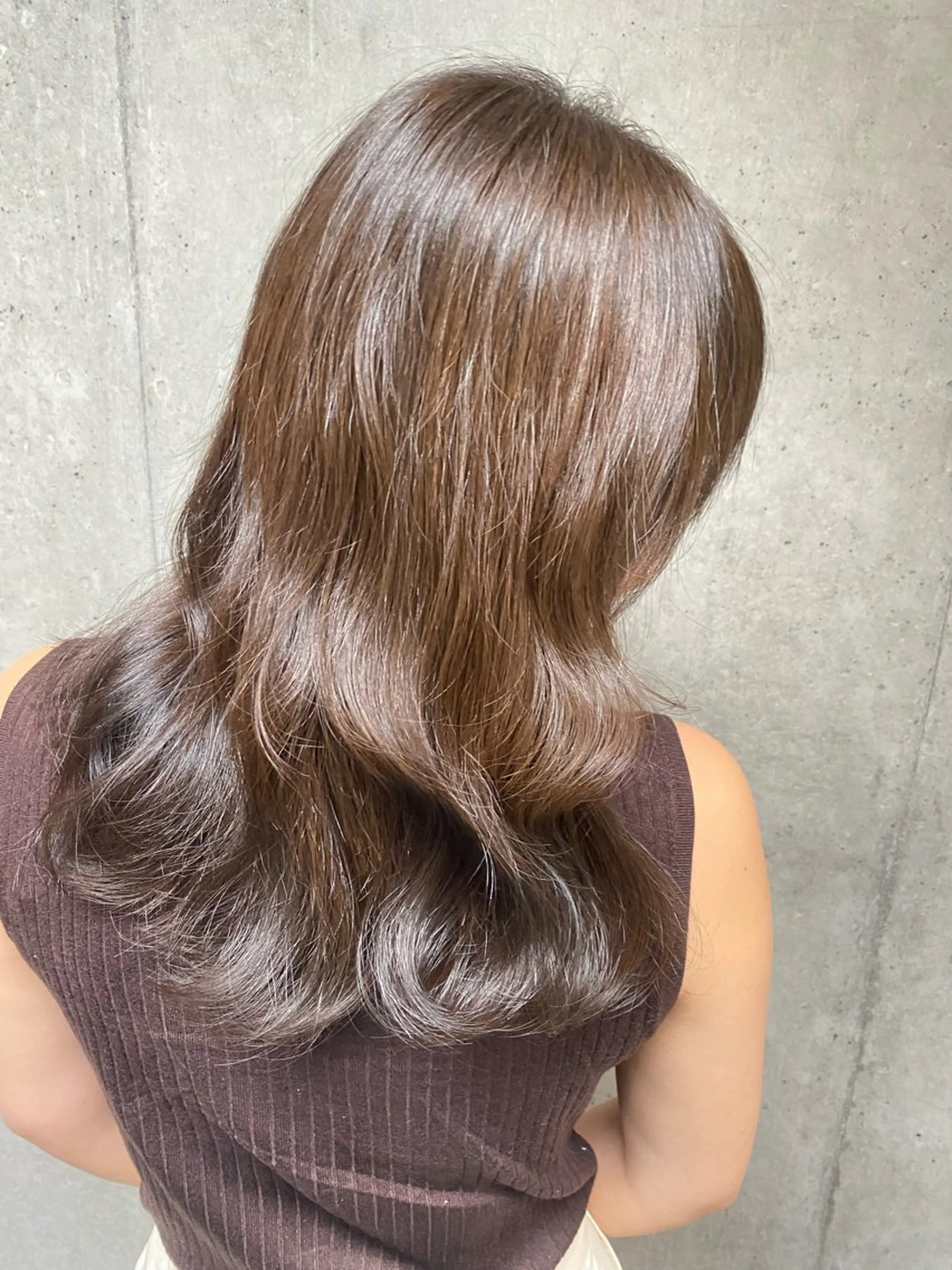 ミディアム カラー レイヤーカット SALOWIN新宿三丁目【サロウィン】所属・レイヤー🔶髪質改善 🔶透明感カラー青木のヘアスタイル