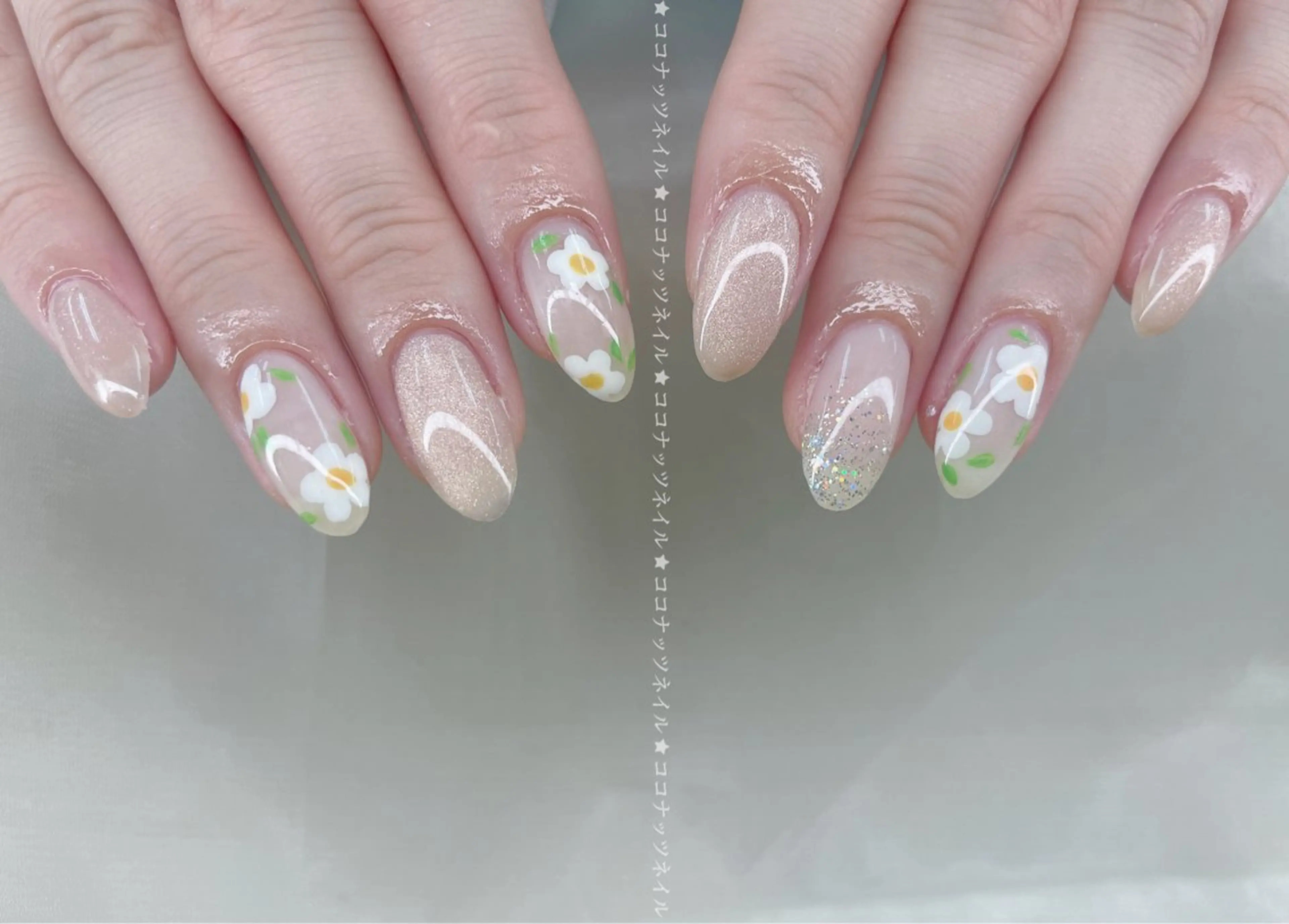 ネイル べっ甲ネイル フレンチネイル キラキラネイル マグネットネイル 大理石ネイル(マーブル) 神田 ココナッツのネイルデザイン