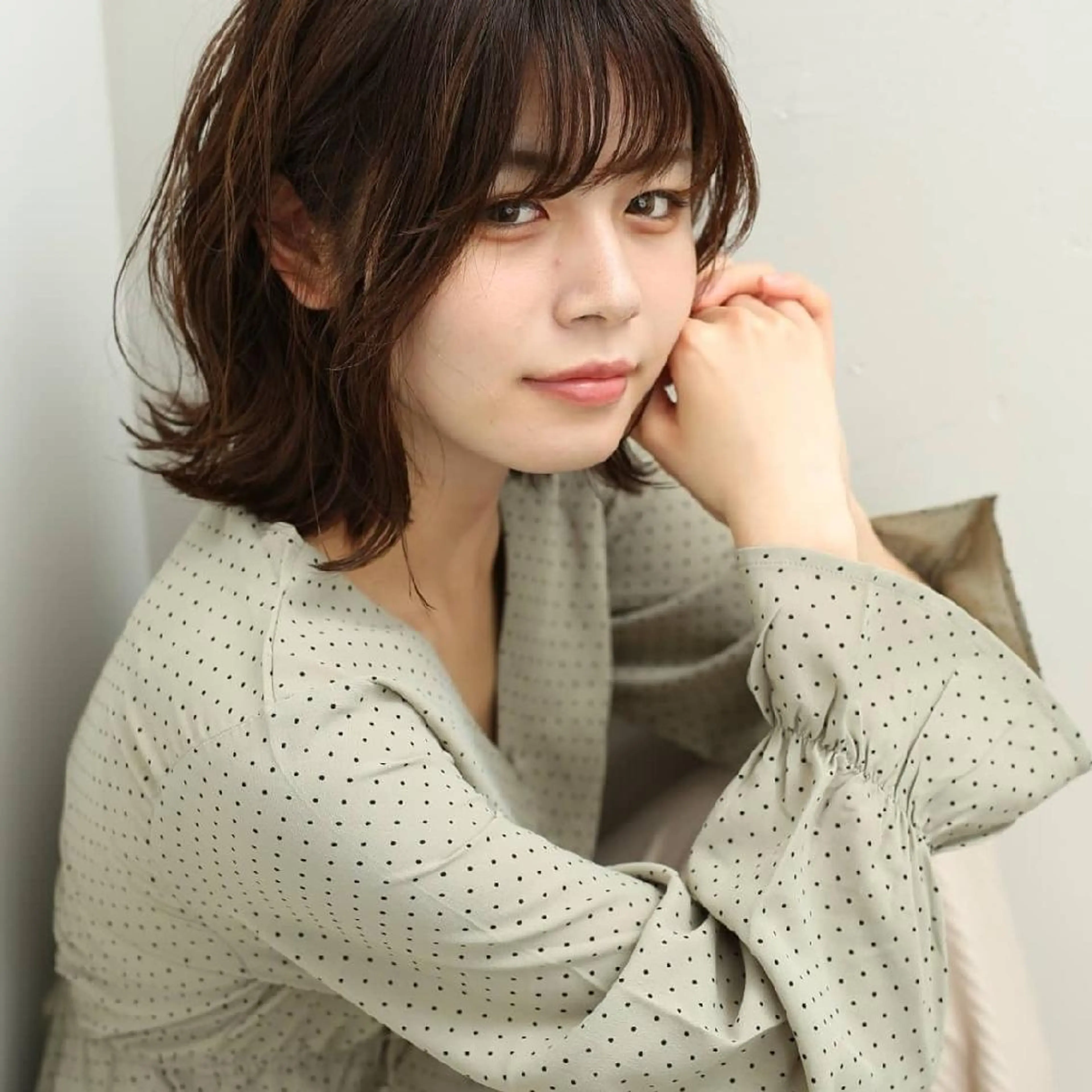 ミディアム 中野 雅子のヘアスタイル