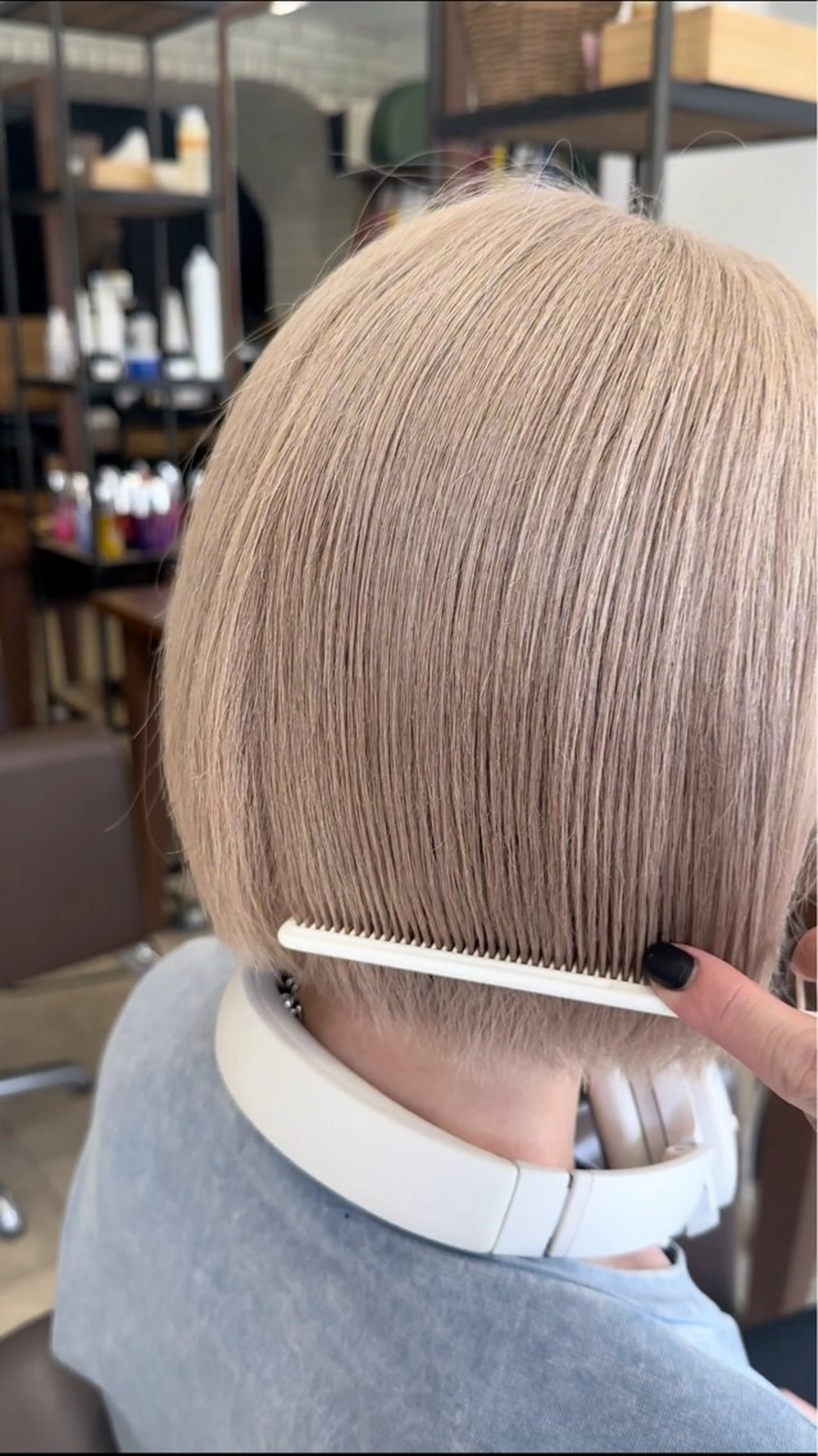 ミディアム カラー LOVERICHE所属・ハイトーン/デザイン /パーマ/本田誠人のヘアスタイル