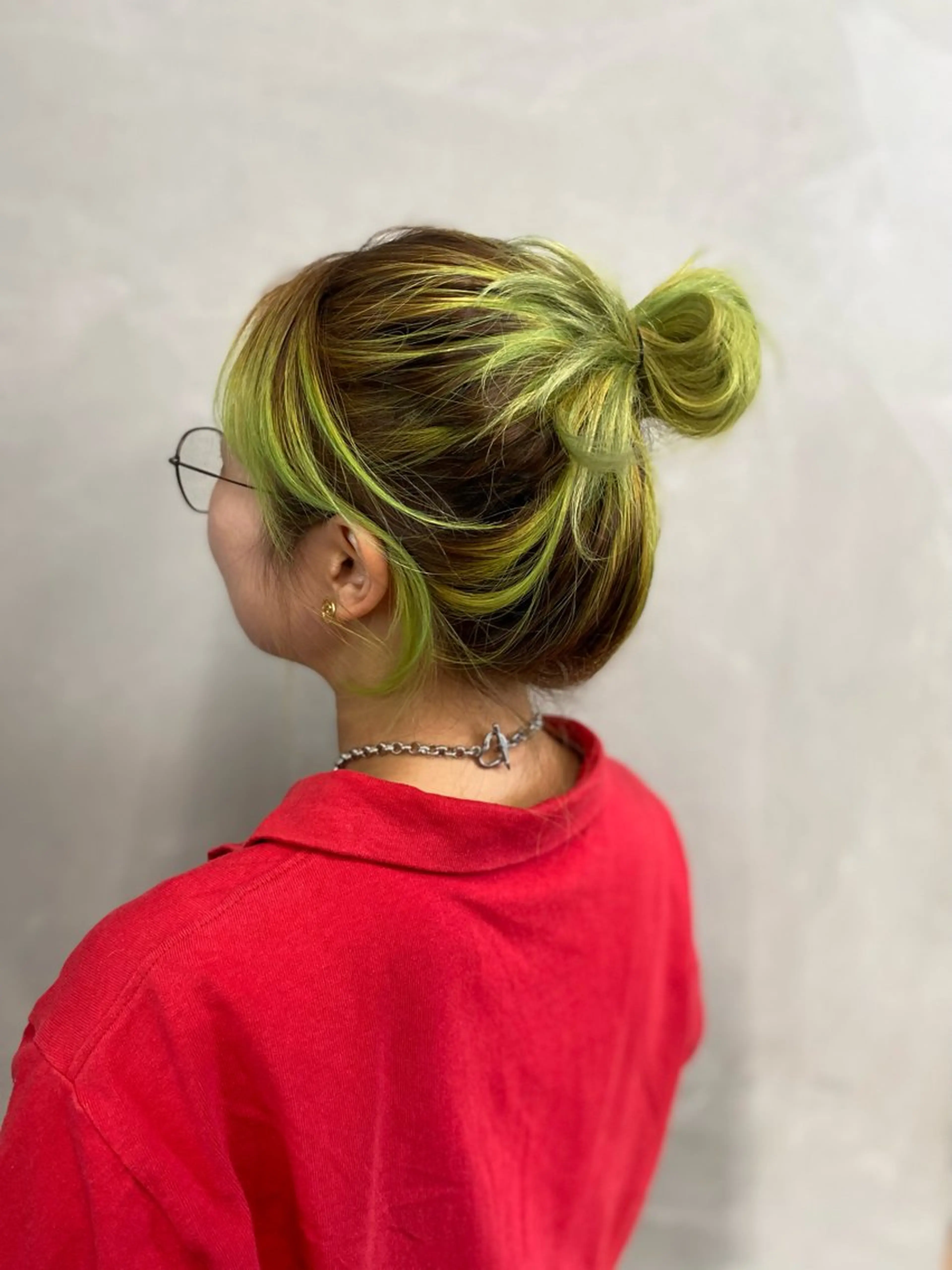 ミディアム カラー ヘアアレンジ デザインカラー mina 🌷のヘアスタイル