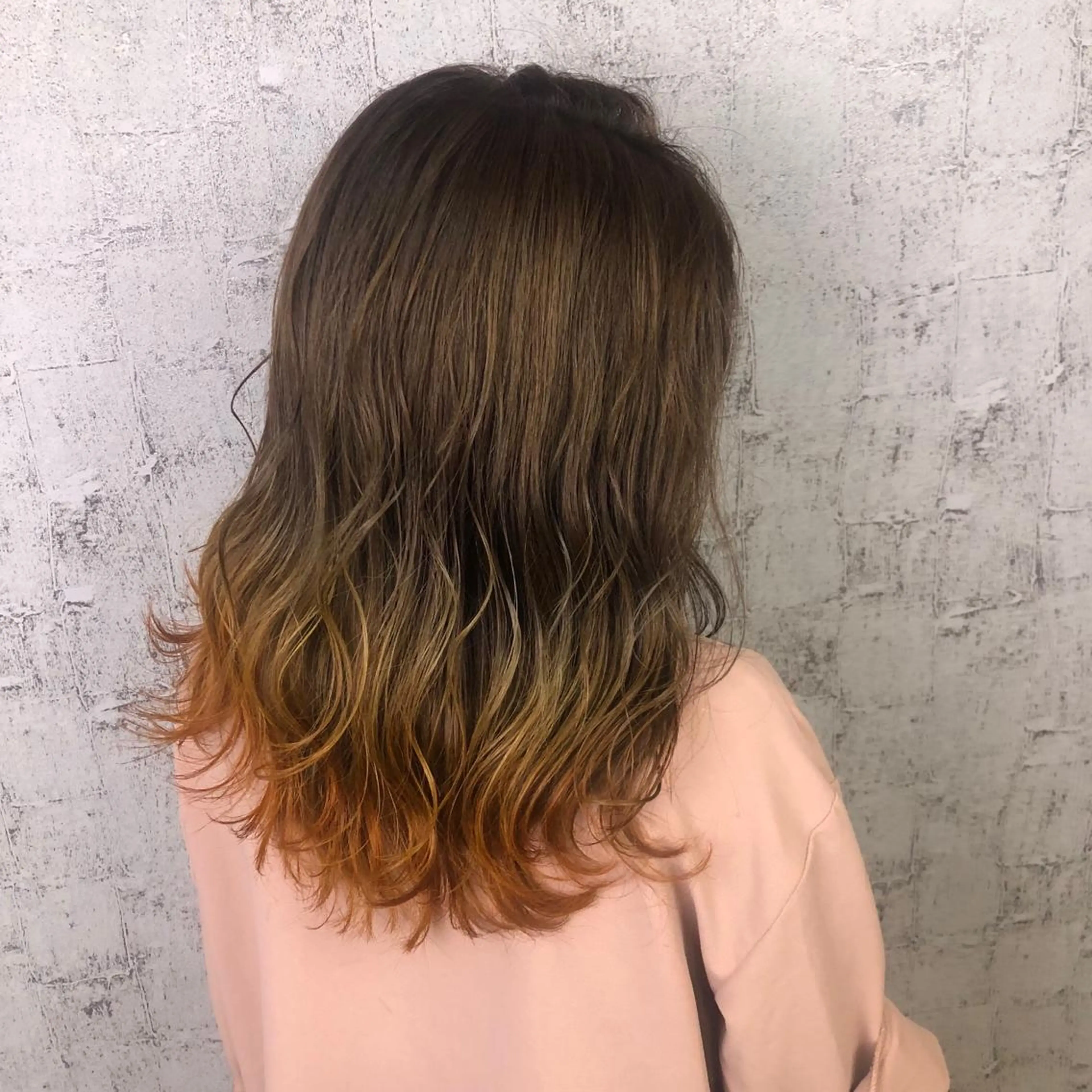 ロング カラー ベージュ/インナー カラー🤍Rieのヘアスタイル