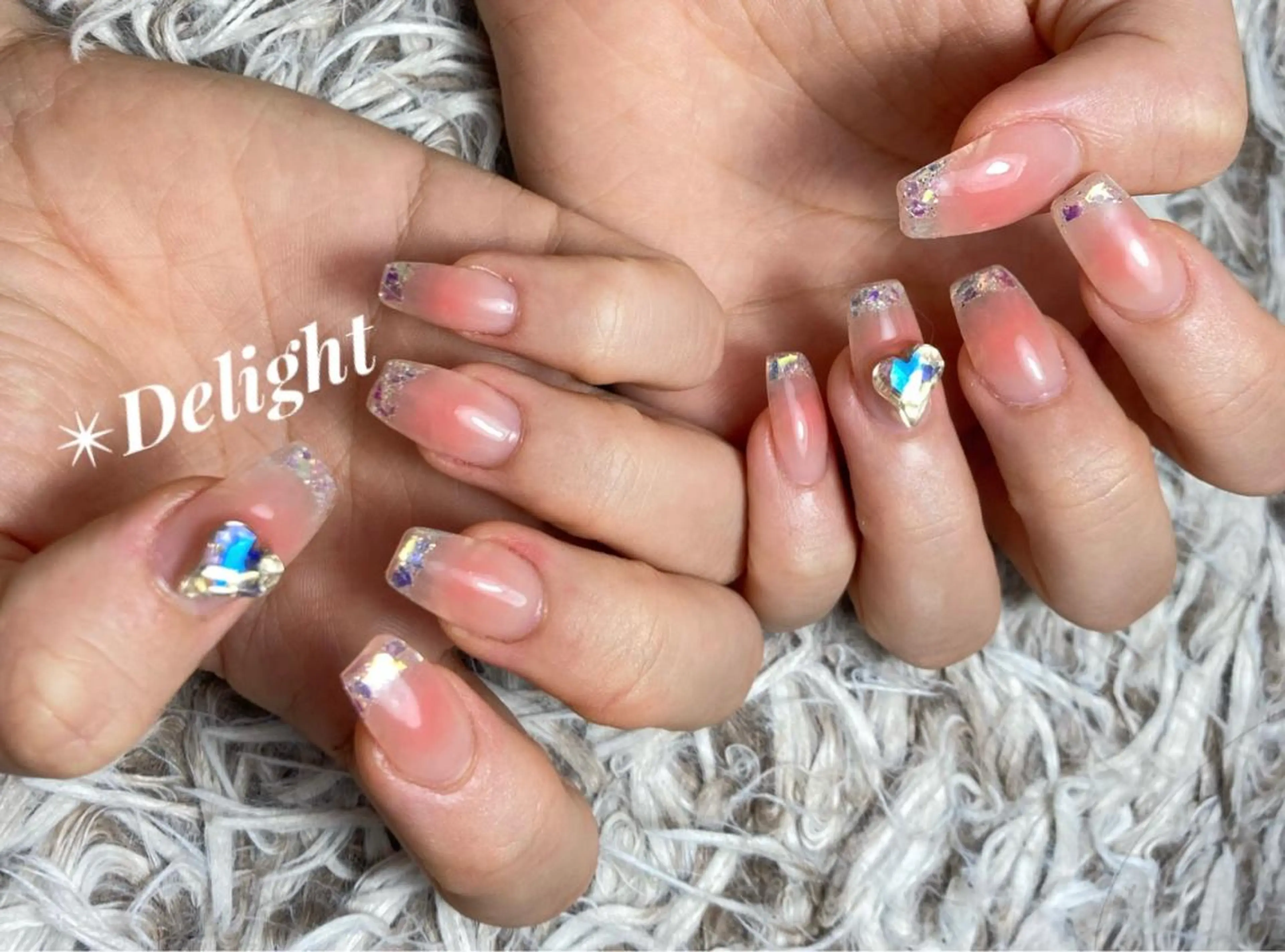 セミロング ネイル ハンドネイル ✴︎ Delightのネイルデザイン