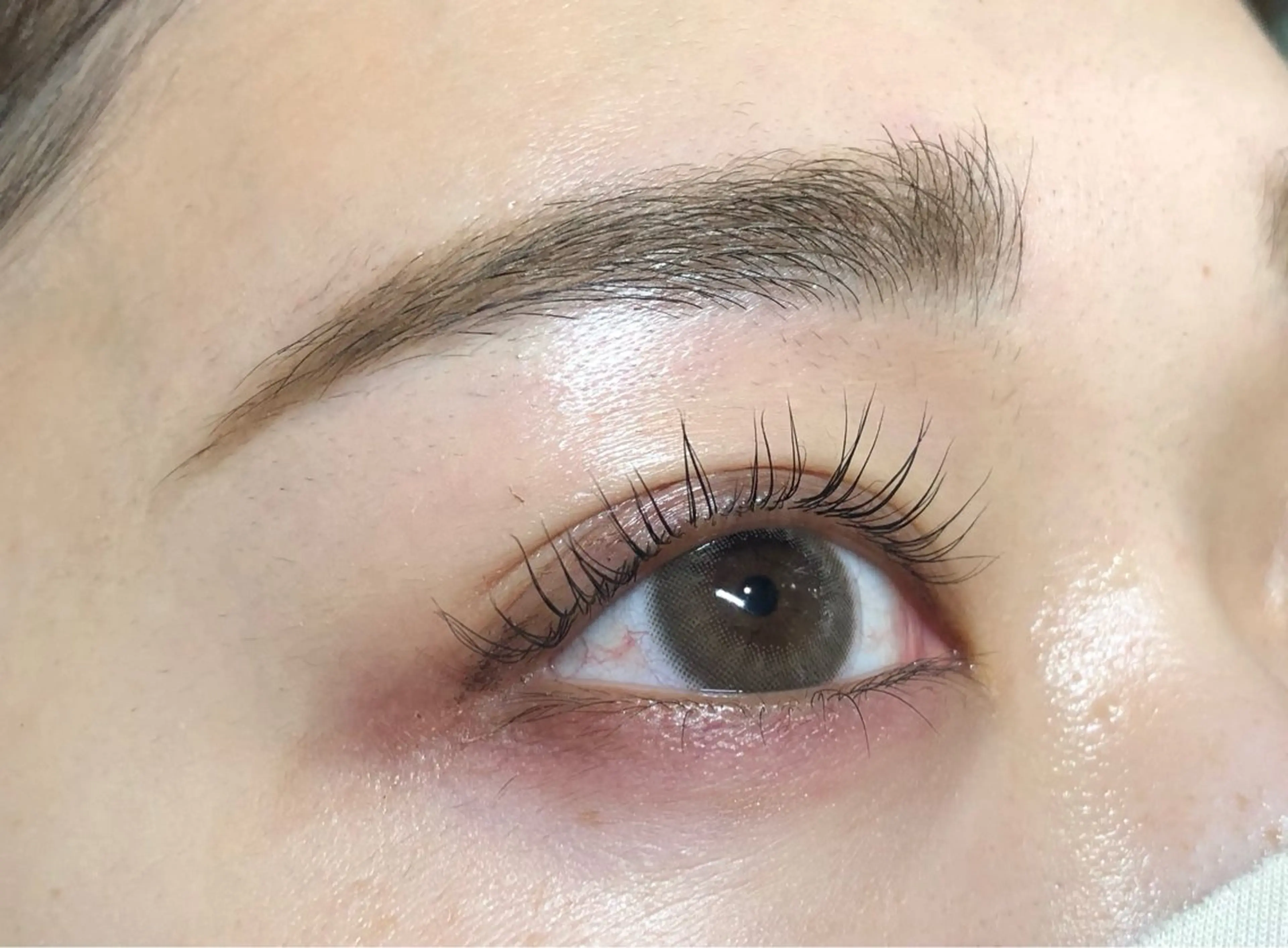 アイブロウ T. Suzukiのマツエク・マツパデザイン