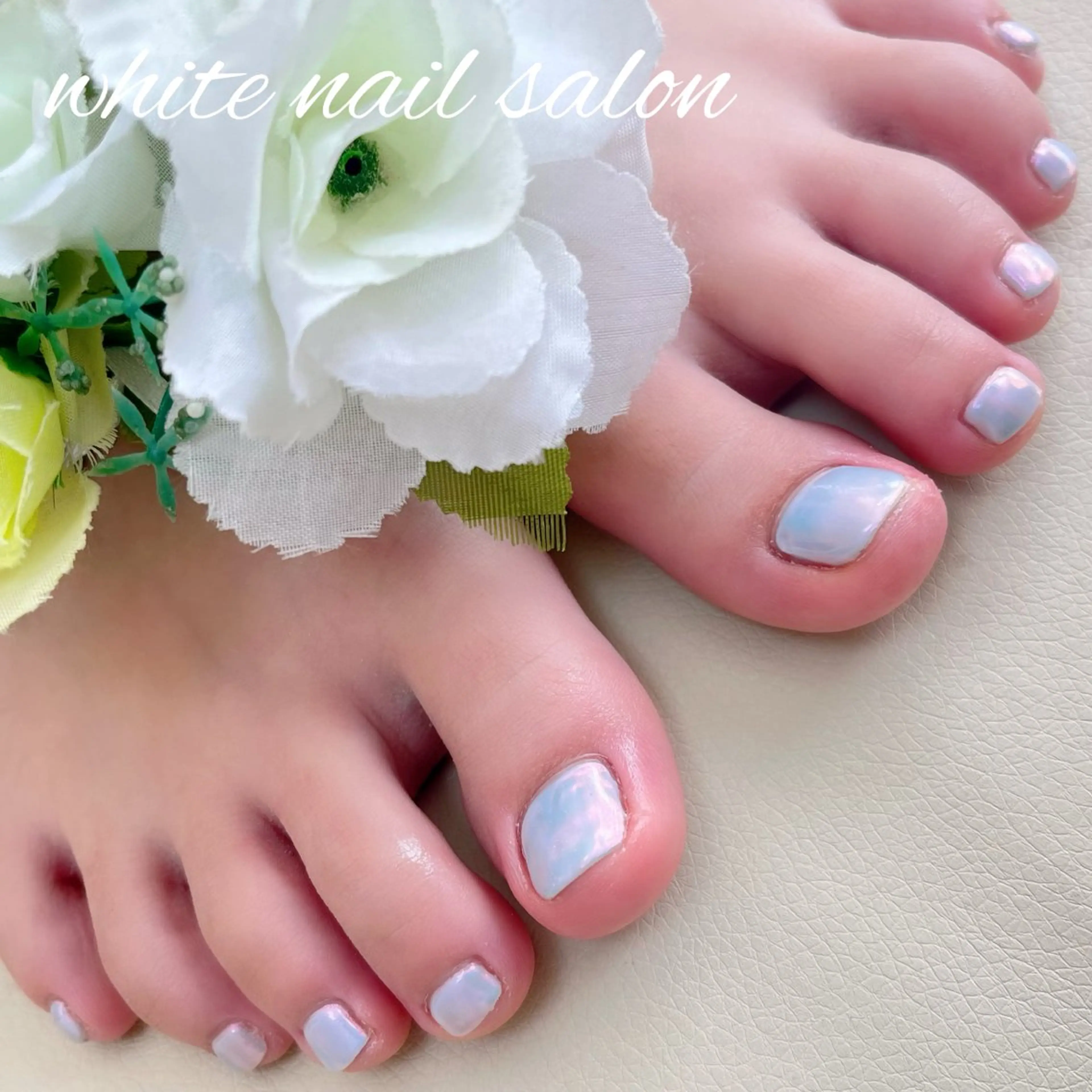 ネイル ラメ(グリッター) 持ち込み フットネイル white nail salonのネイルデザイン