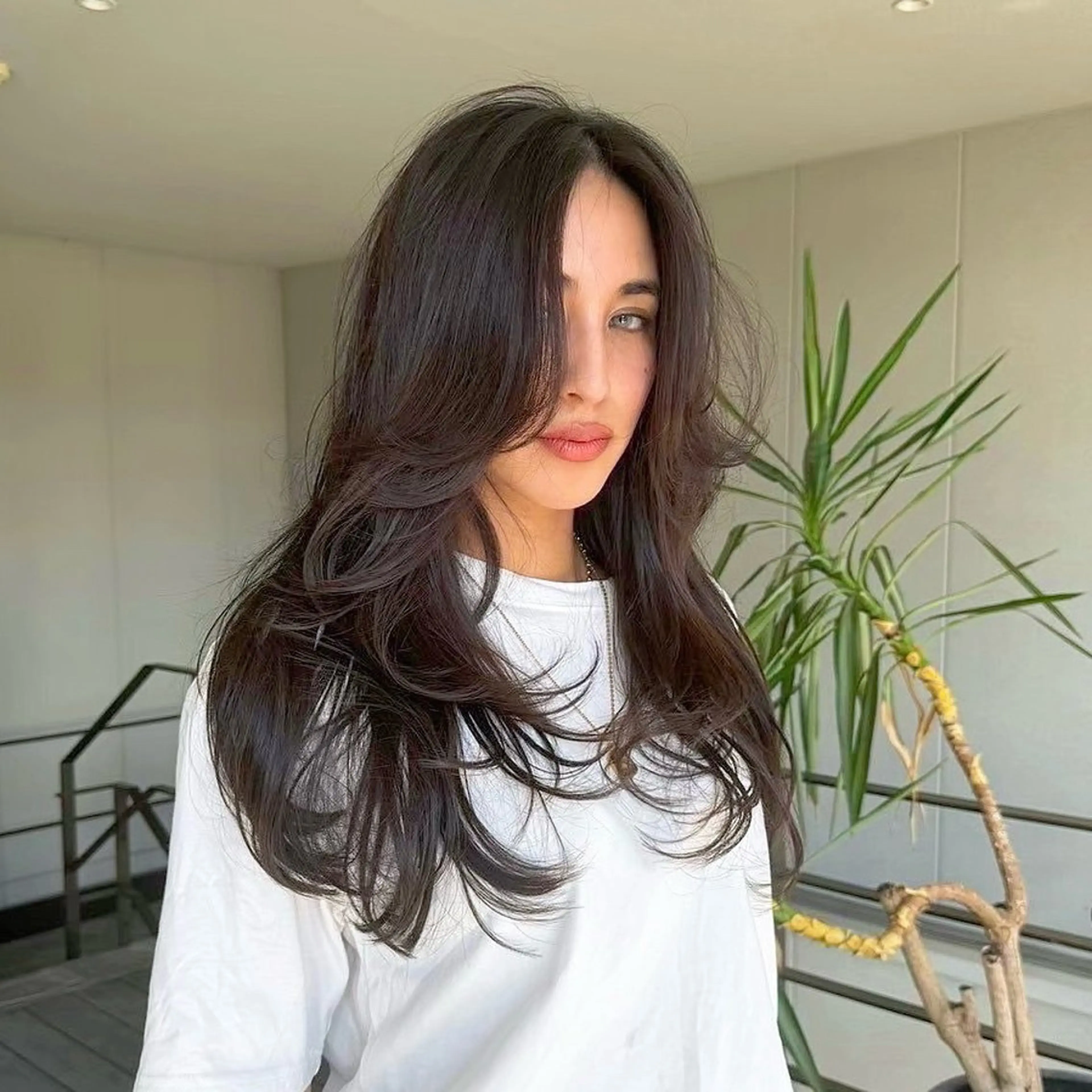 ロング カラー 顔周りカット レイヤーカット カット ヘアカラー uno pulir【ウノプリール】西梅田ハービスプラザ店所属・海外レイヤー/ 梅田美容室のヘアスタイル