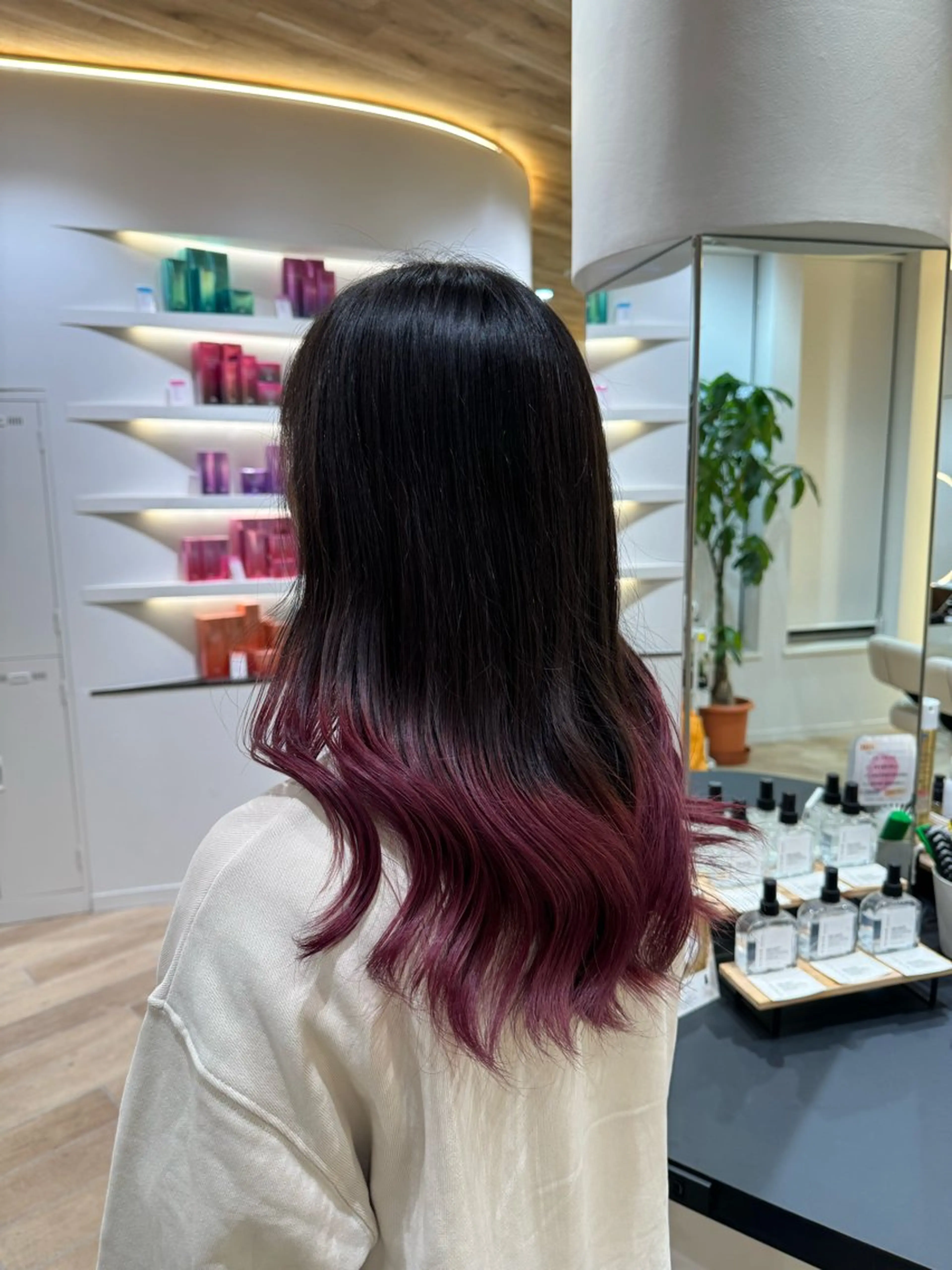 ロング カラー 垢抜け/レイヤー/ ハイトーン/アスナのヘアスタイル