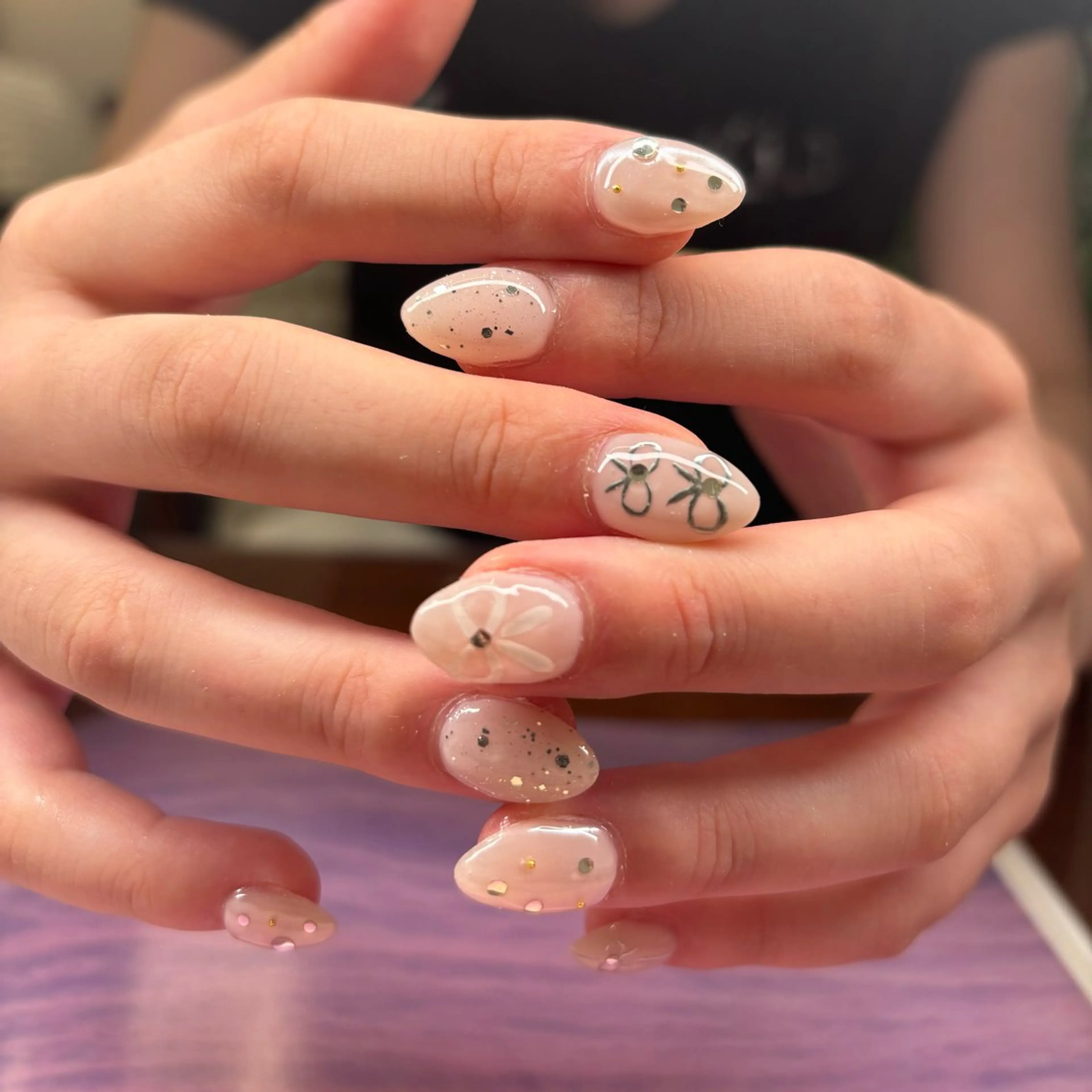 ネイル リボン era Sahoのネイルデザイン