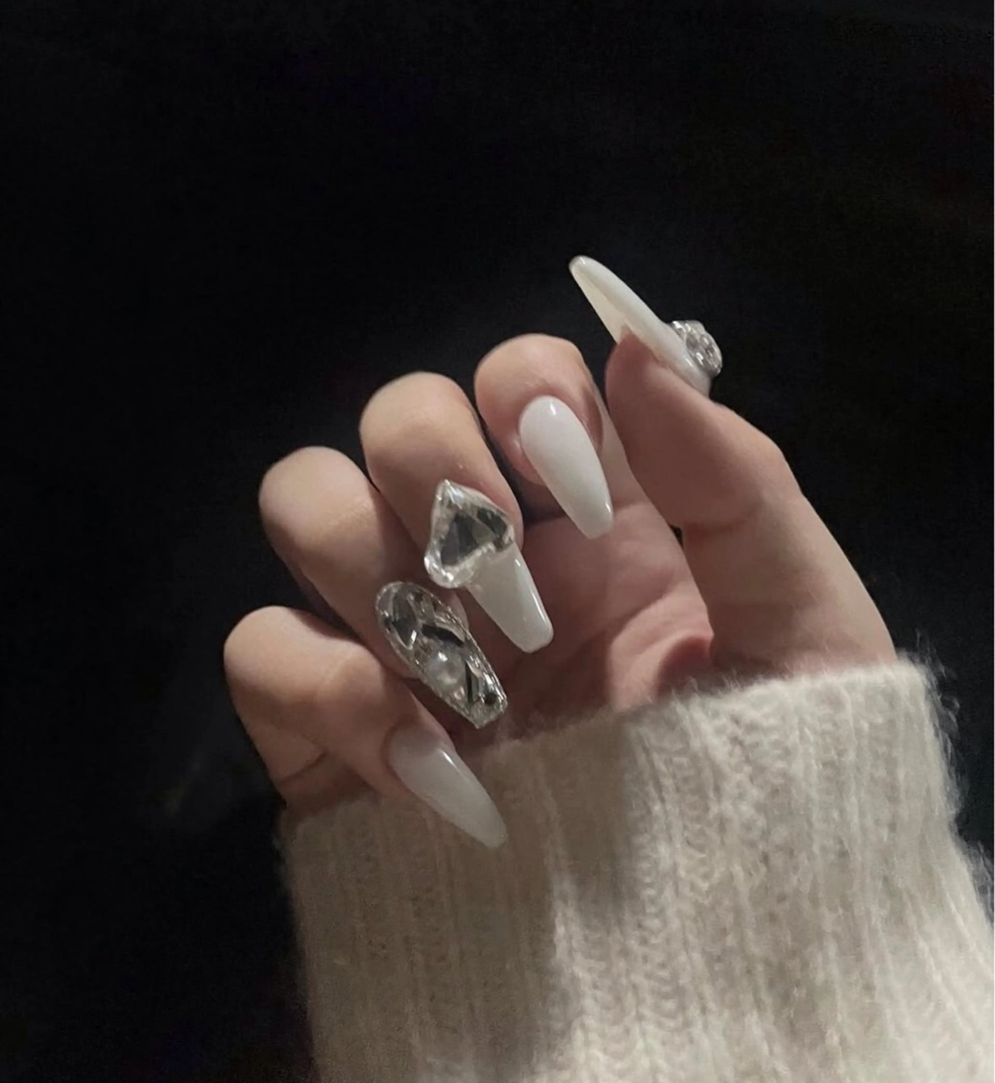 ネイル 長さ出し グラデーション キラキラネイル 韓国ネイル ラメ(グリッター) ハンドネイル ハンドケア Chisa Nail Studio所属・チ サのネイルデザイン