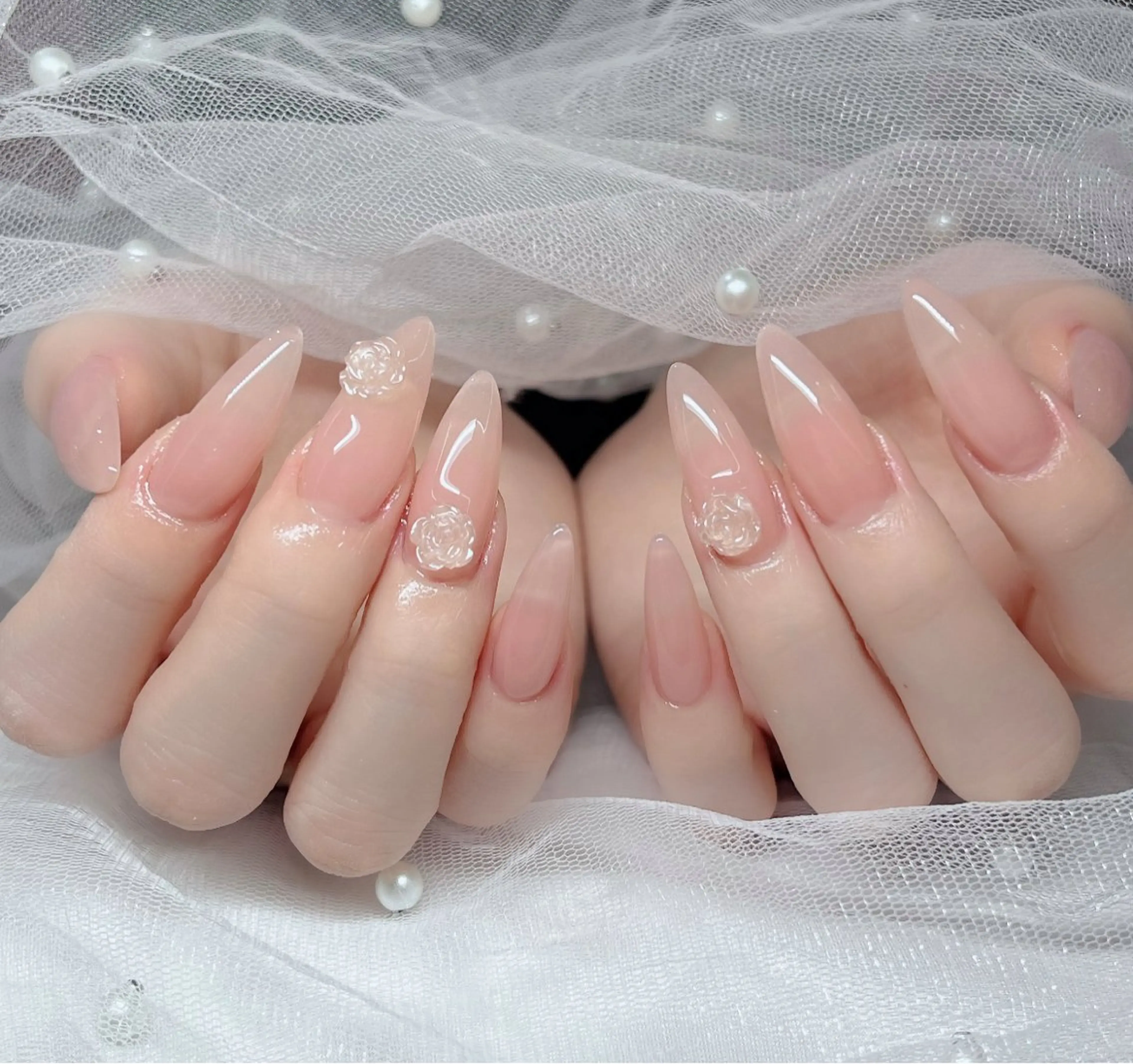 ネイル ハンドネイル Tini ANA.CHUOのネイルデザイン