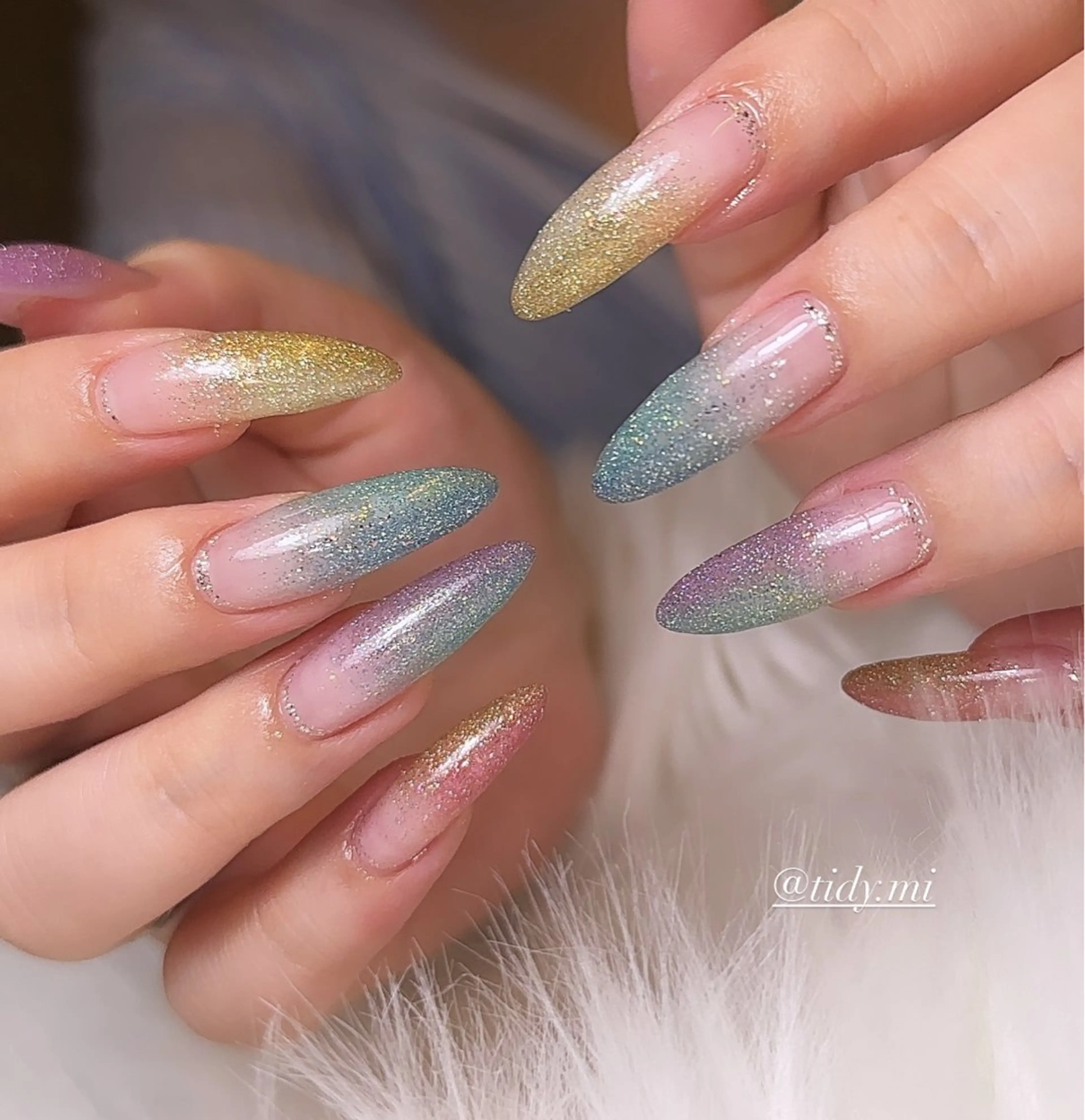 ネイル スカルプネイル ハンドネイル TIDY M&Mのネイルデザイン