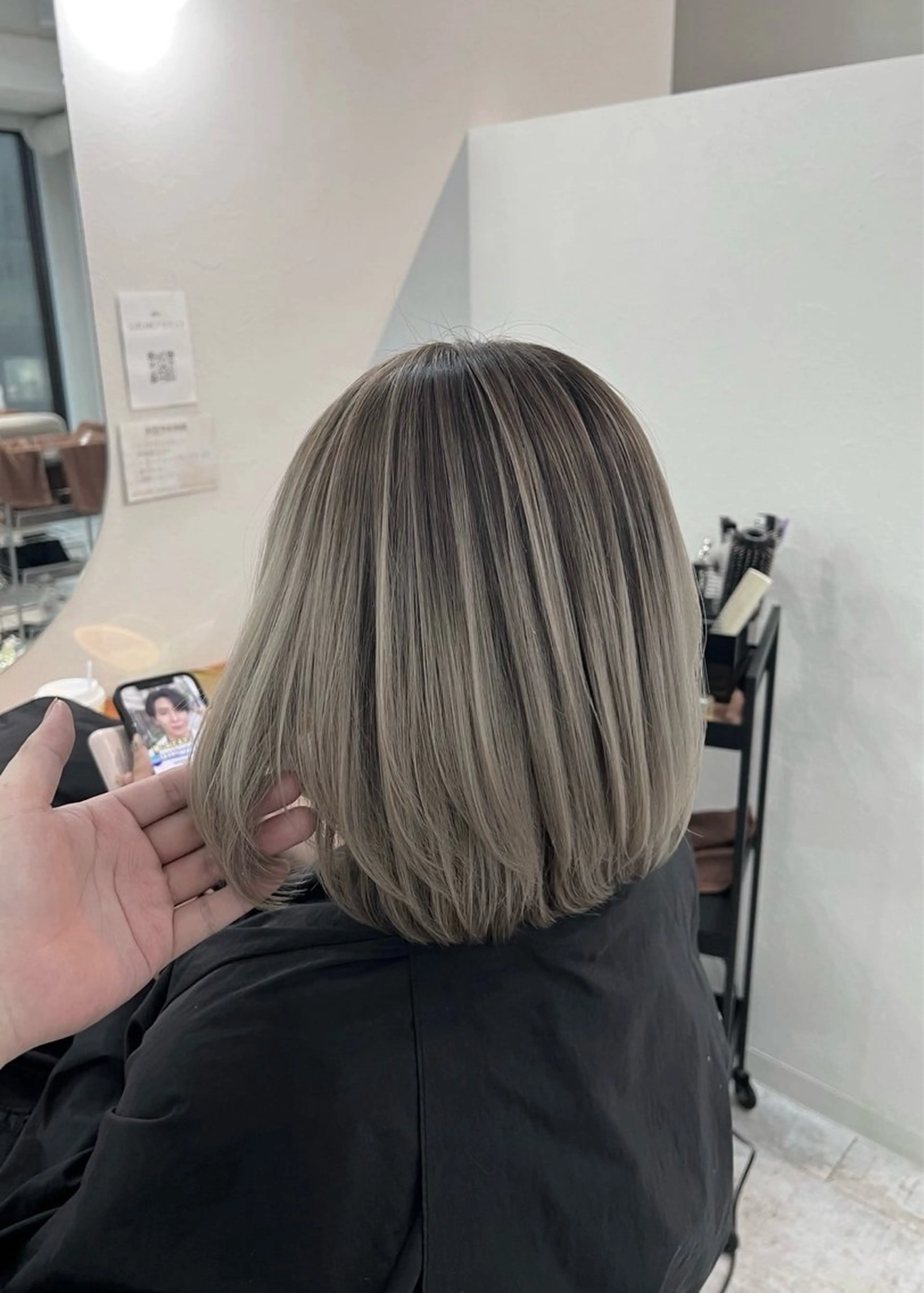 ショート カラー バレイヤージュ グレージュ レイヤーカット ヘアカラー トリートメント ROBIN所属・指名数No.1 /NAOYAのヘアスタイル