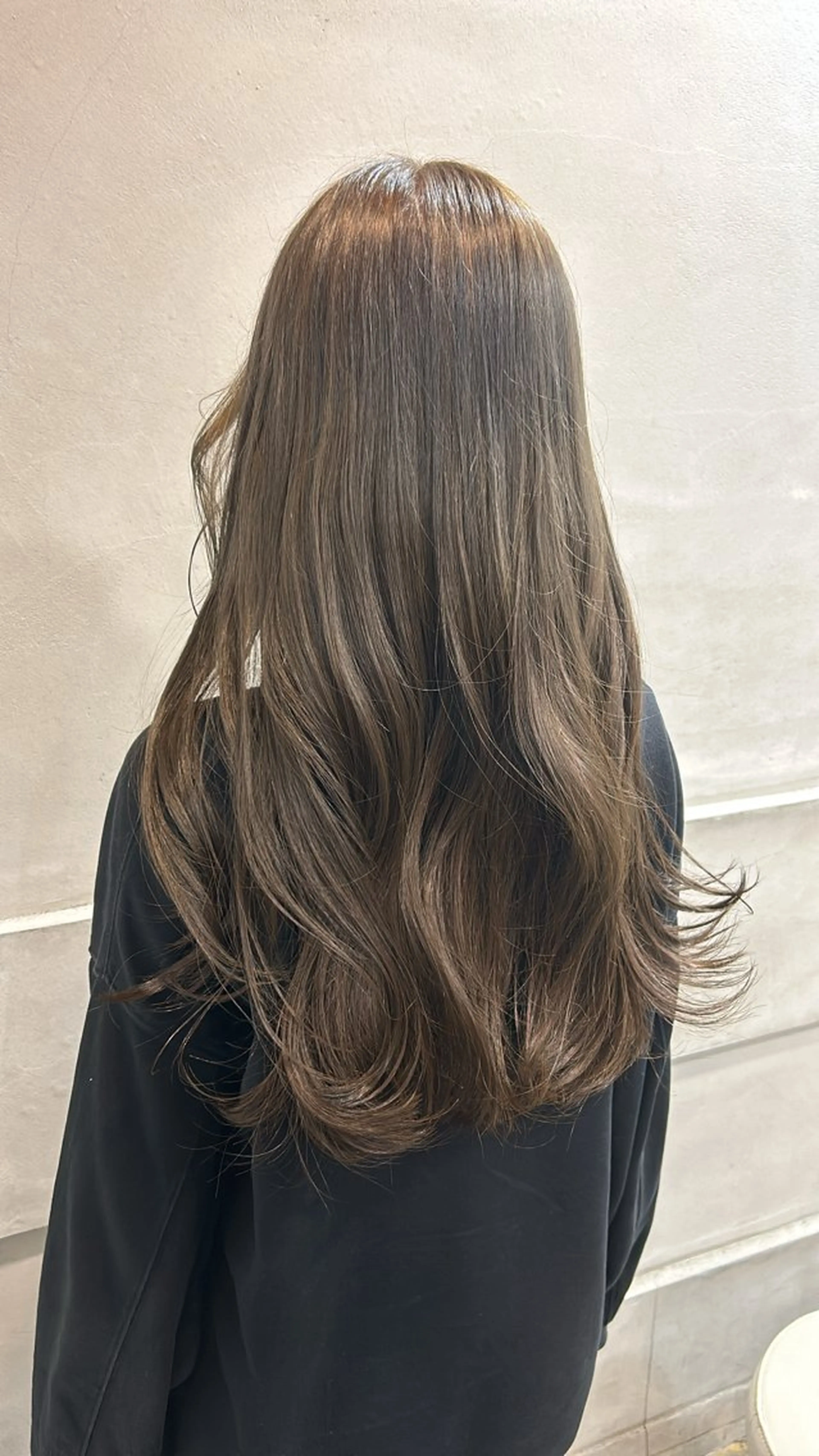 ロング カラー 中村 里彩のヘアスタイル