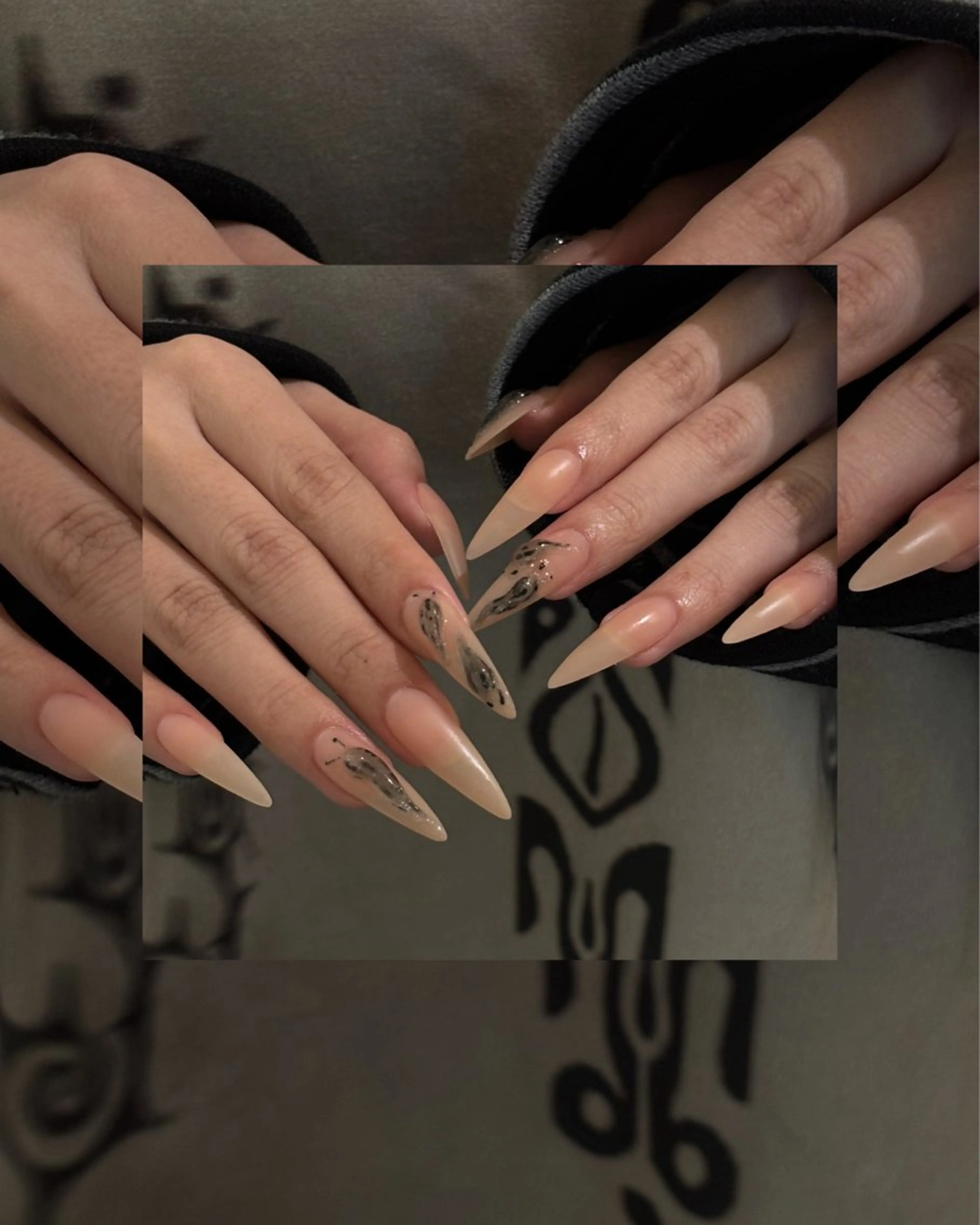 ネイル 8113 海外/y2k/韓国のネイルデザイン