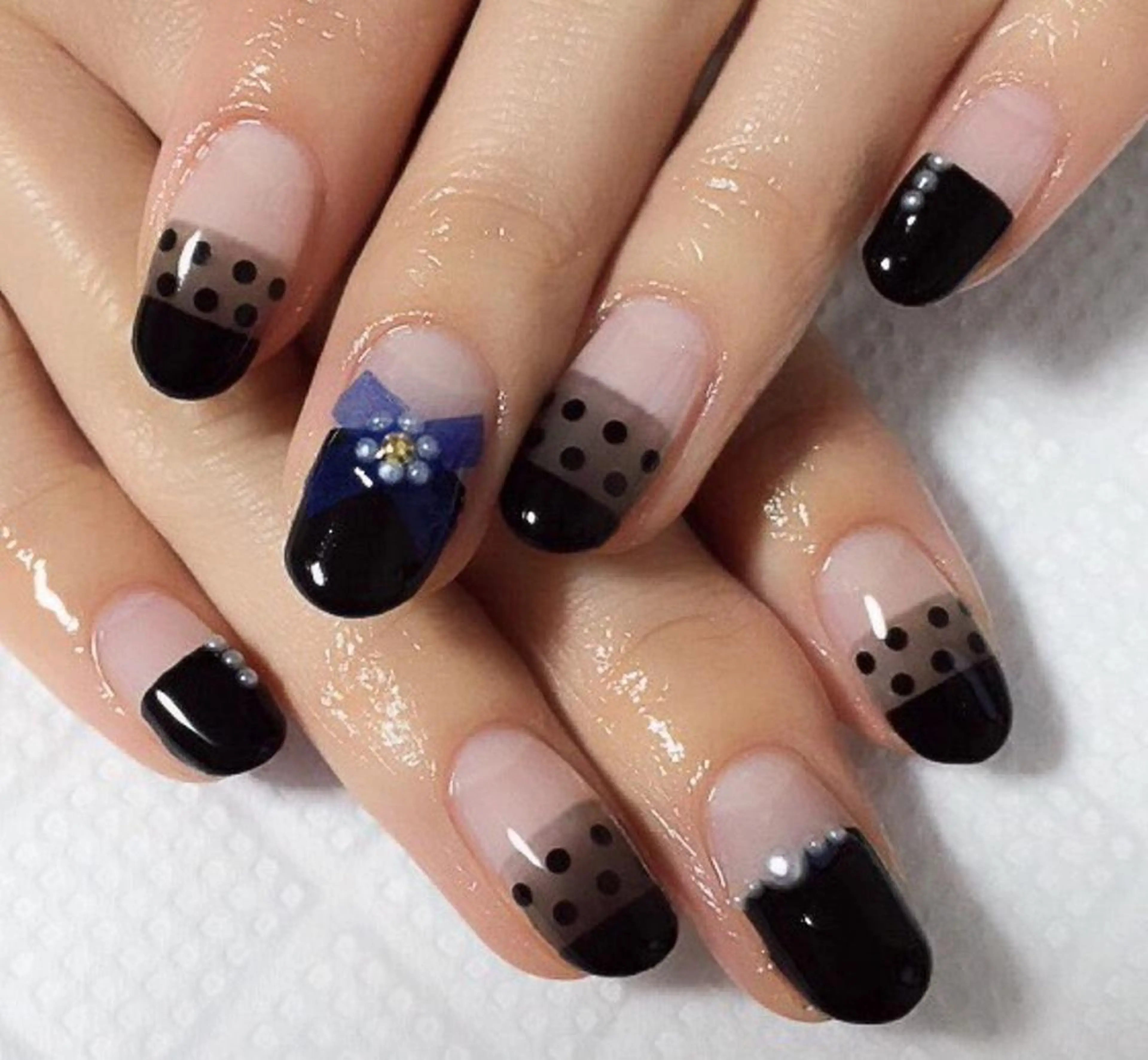 ネイル アートネイル 40代からの爪を守る ×ケア重視サロン♡のネイルデザイン