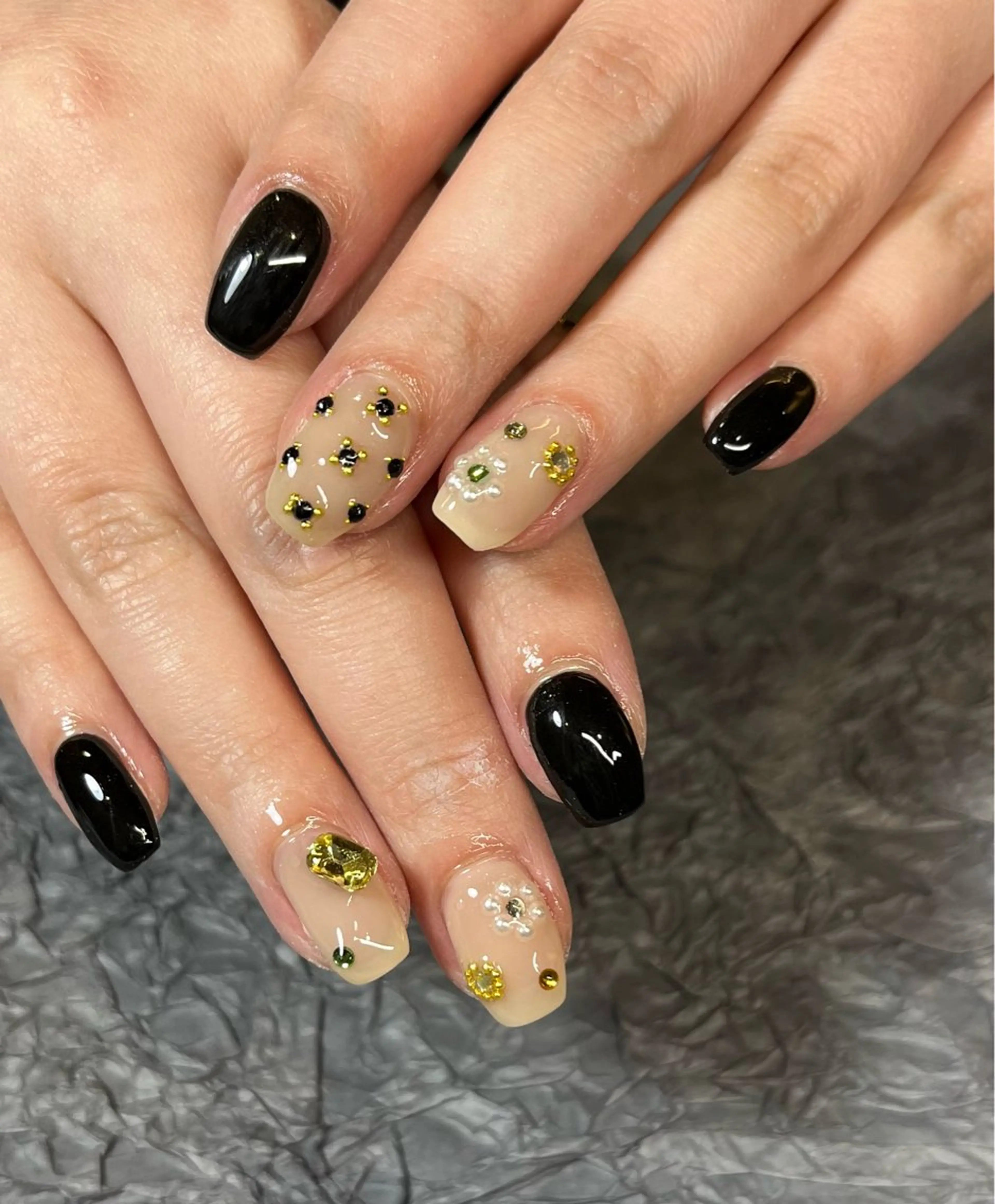 ネイル S. SAYAのネイルデザイン