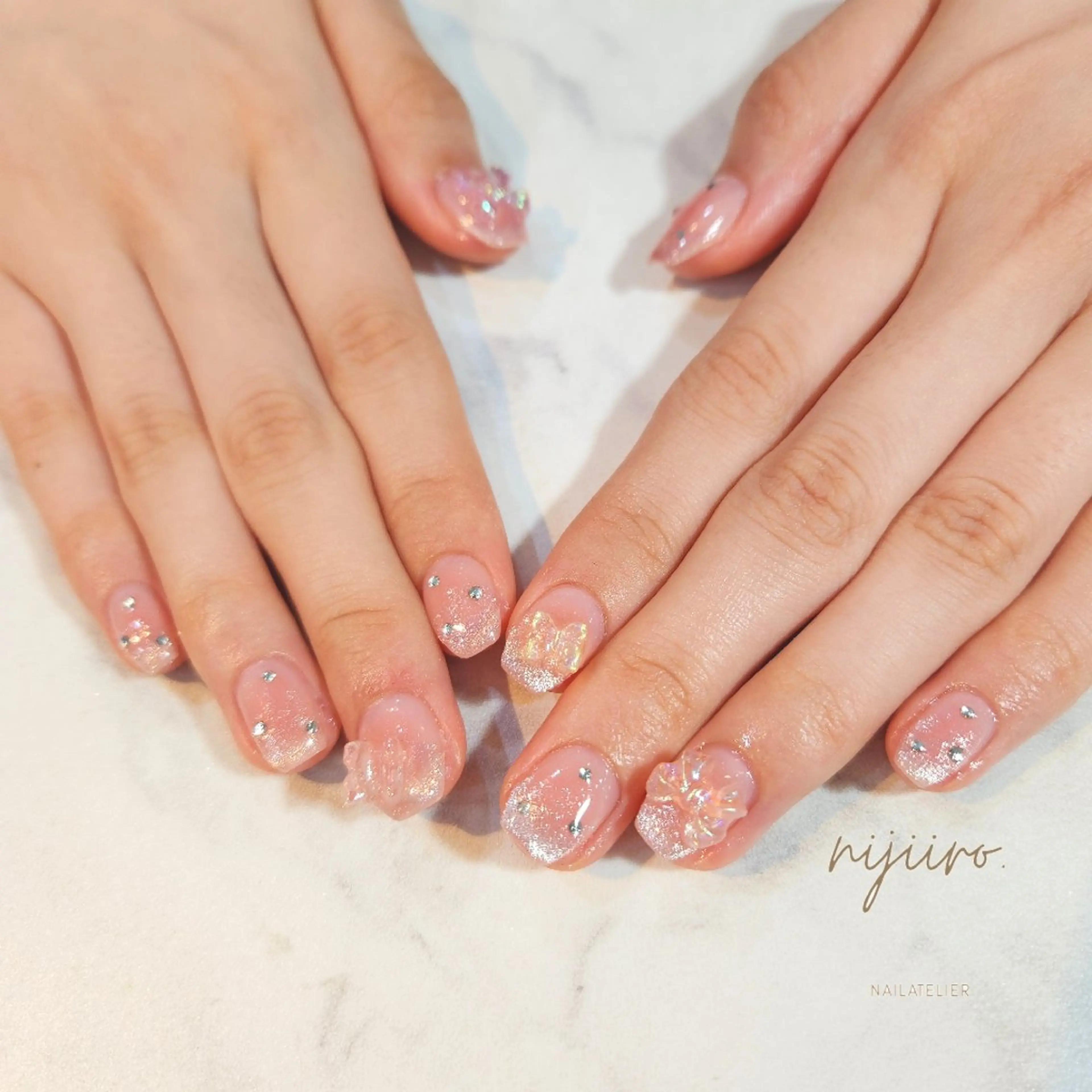 ネイル ハンドネイル nailatelier nijiiro.所属・nijiiro🌈 サトウのネイルデザイン
