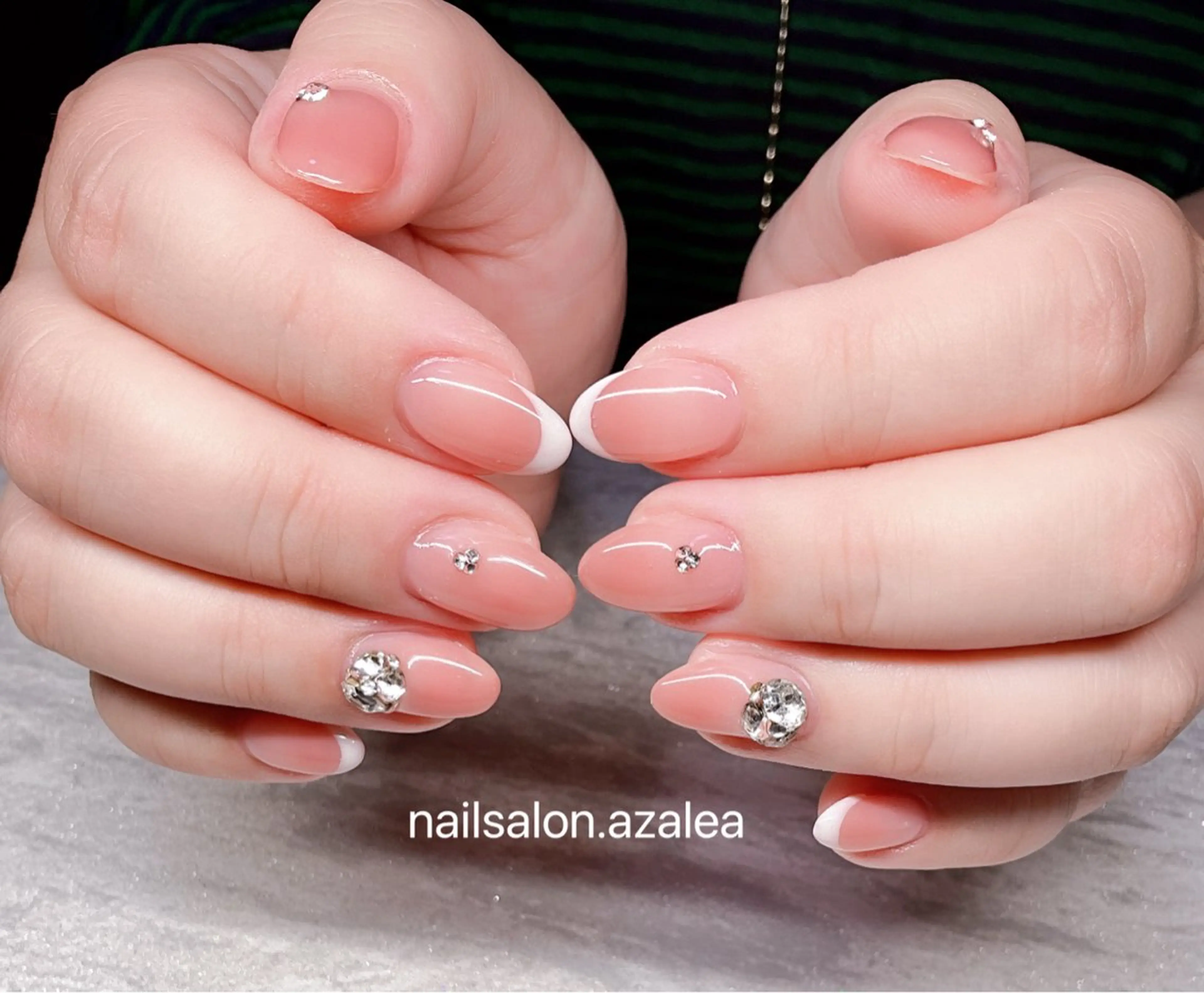 ネイル ハンドネイル R inのネイルデザイン