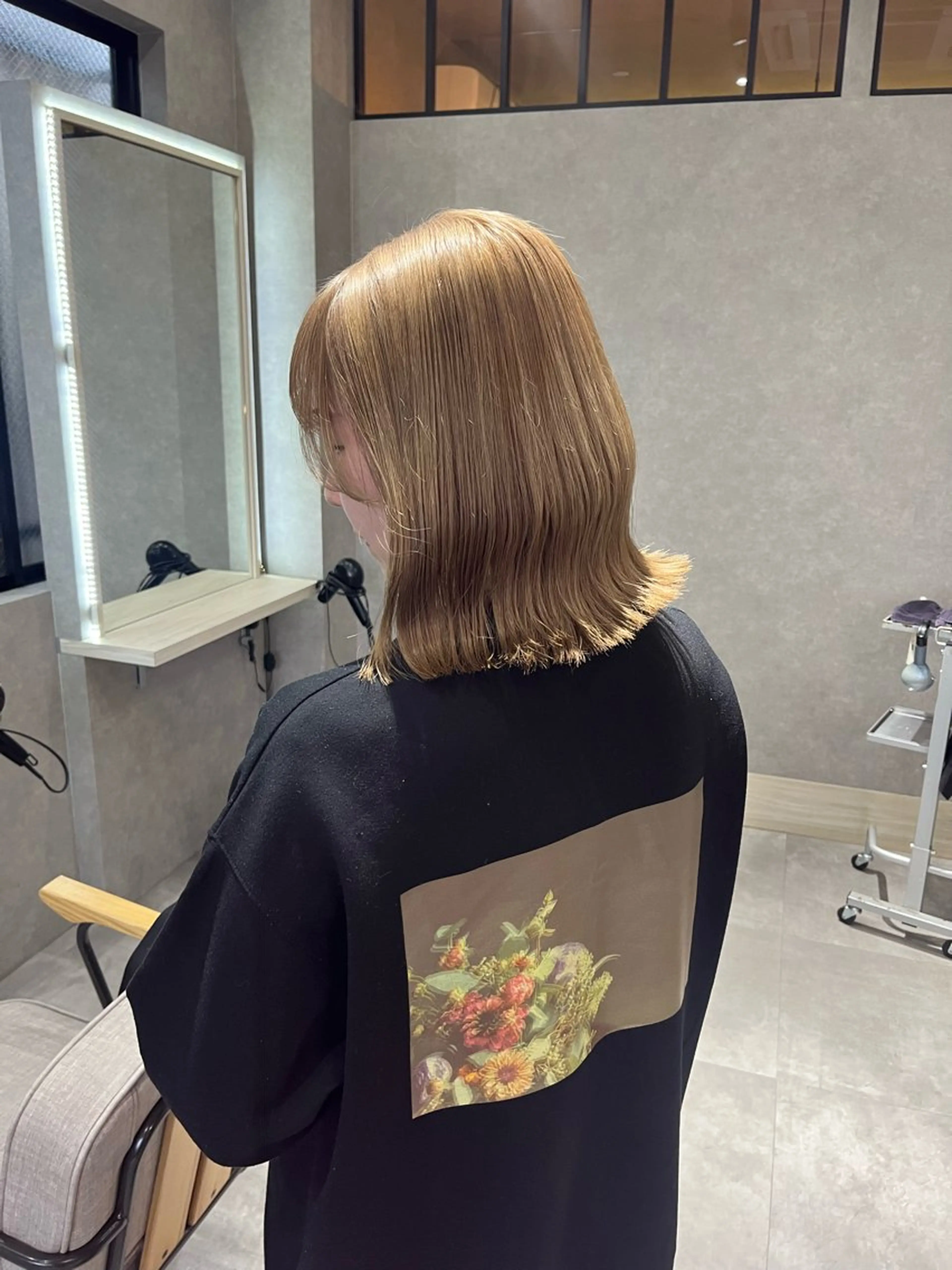 ミディアム カラー バレイヤージュ ブリーチ ケアブリーチ ダブルカラー イヤリングカラー 長谷川 湧のヘアスタイル