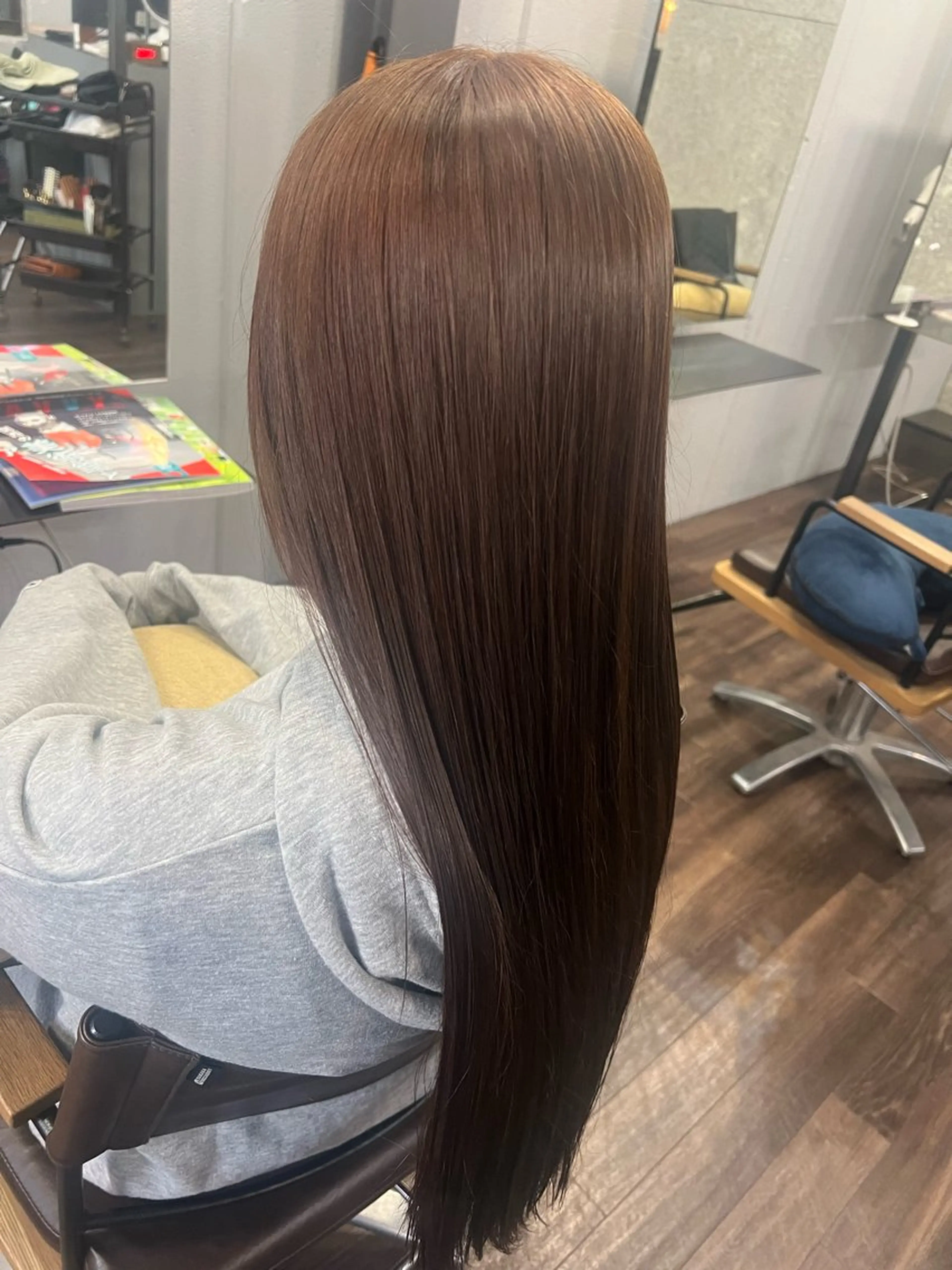 ロング カラー デザインカラー ハイライトカラー ハイトーンカラー ハイライト ヘアカラー トリートメント terra🌈大久保 睦美のヘアスタイル