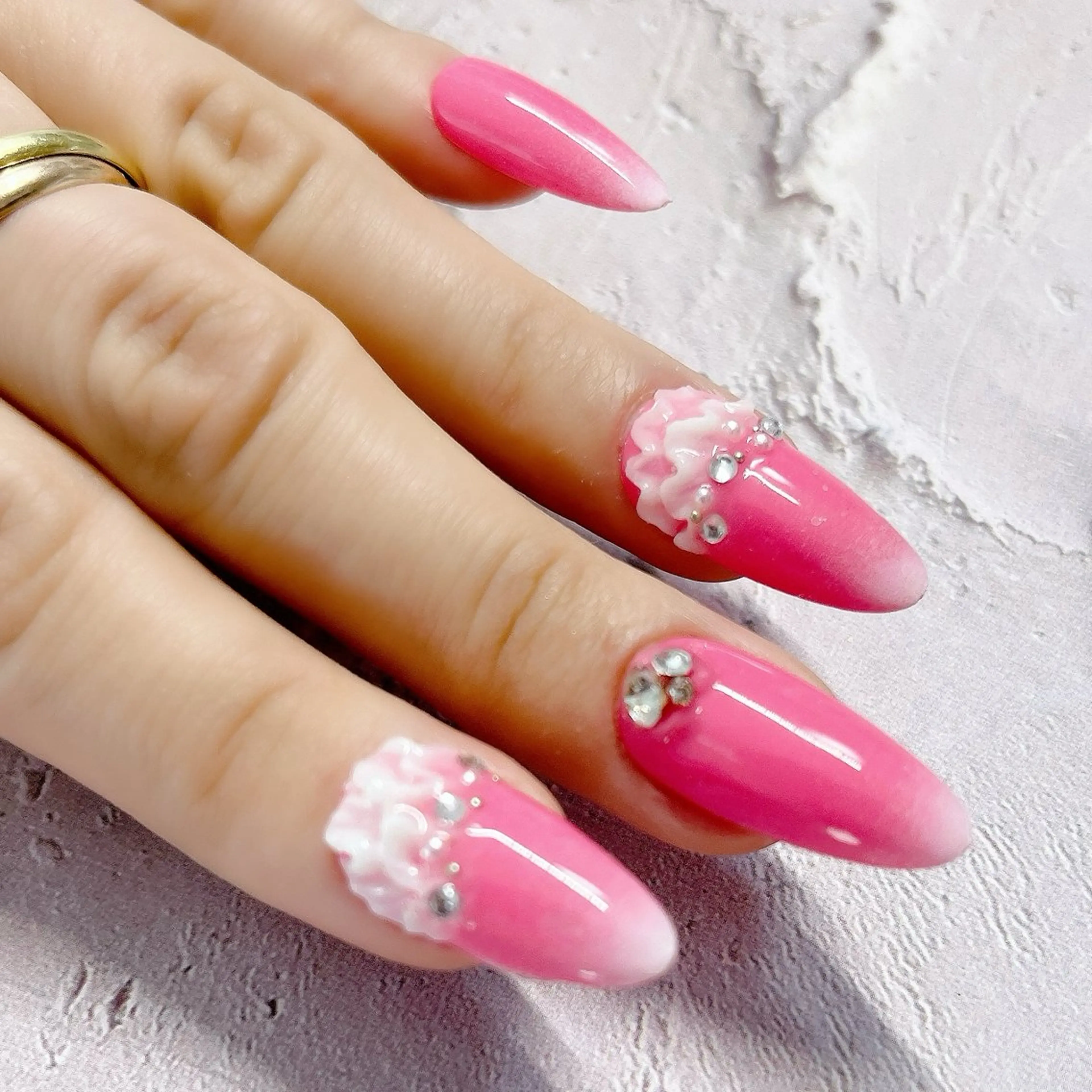 【オフなし】ロングチップジェル長さ出し＋【画像のアート】の写真