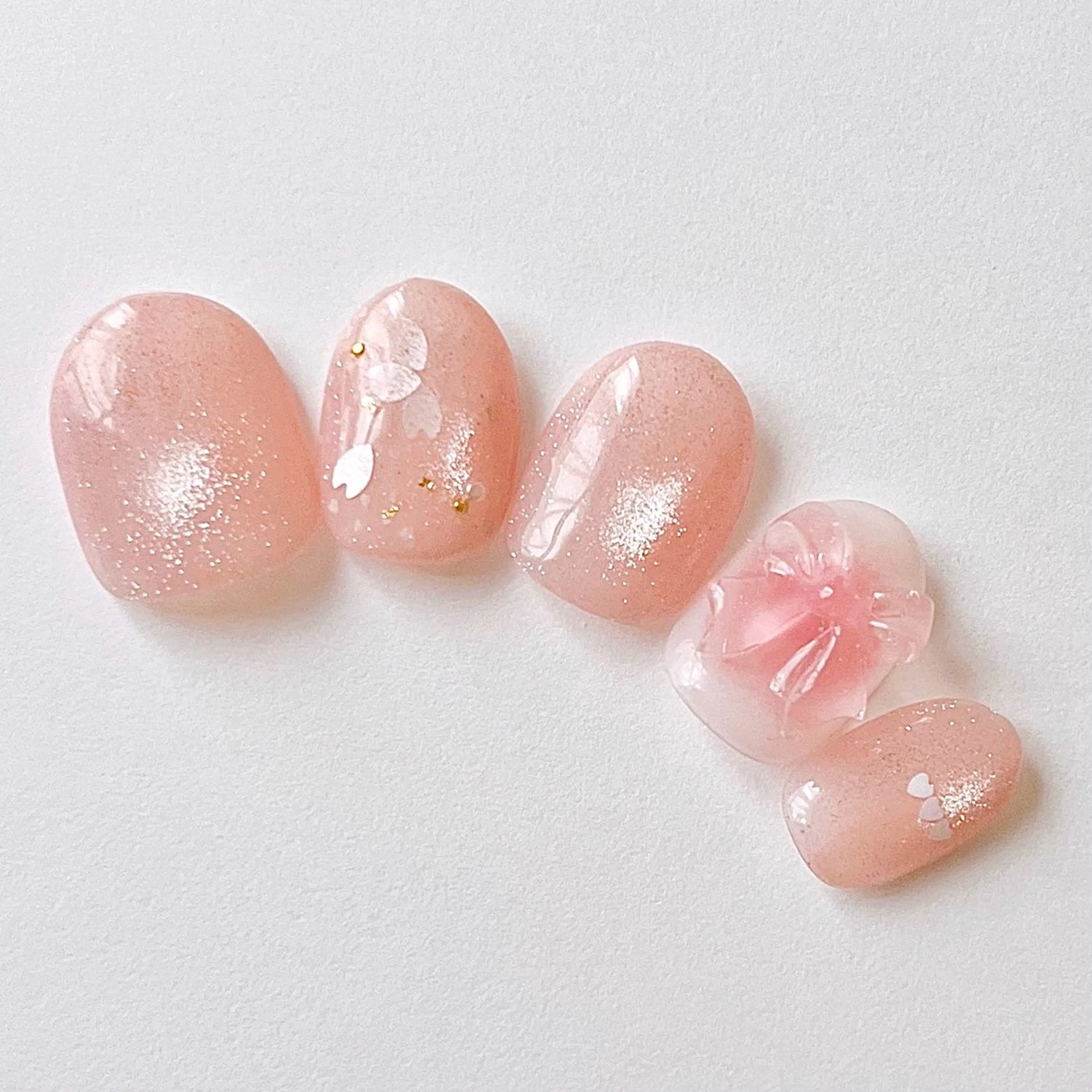 ネイル 桜ネイル 春ネイル ハンドネイル いちごパフェ ゆいのネイルデザイン