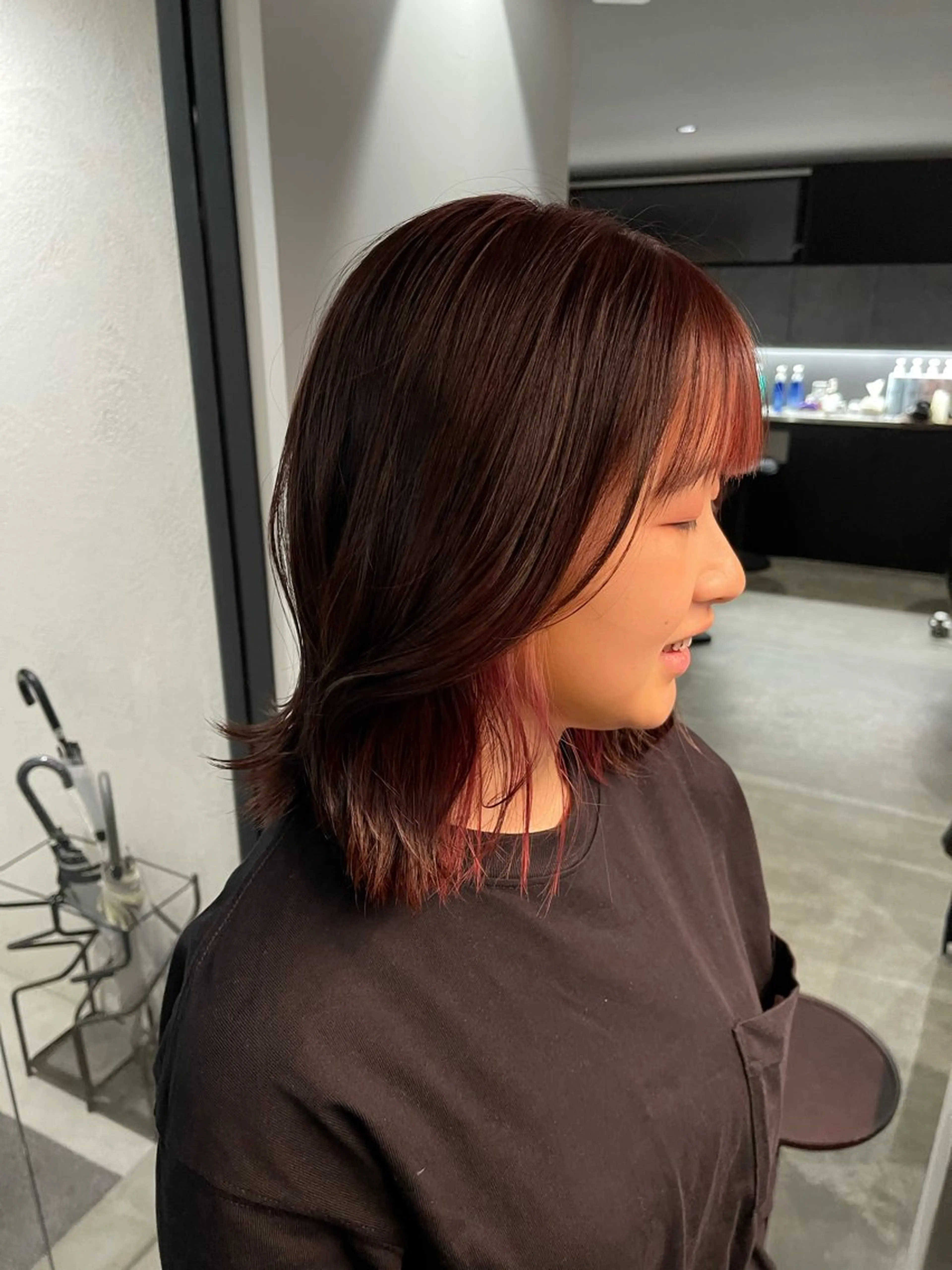 ミディアム カラー ブリーチ ブリーチなしカラー レッドカラー inchelsea ririkaのヘアスタイル