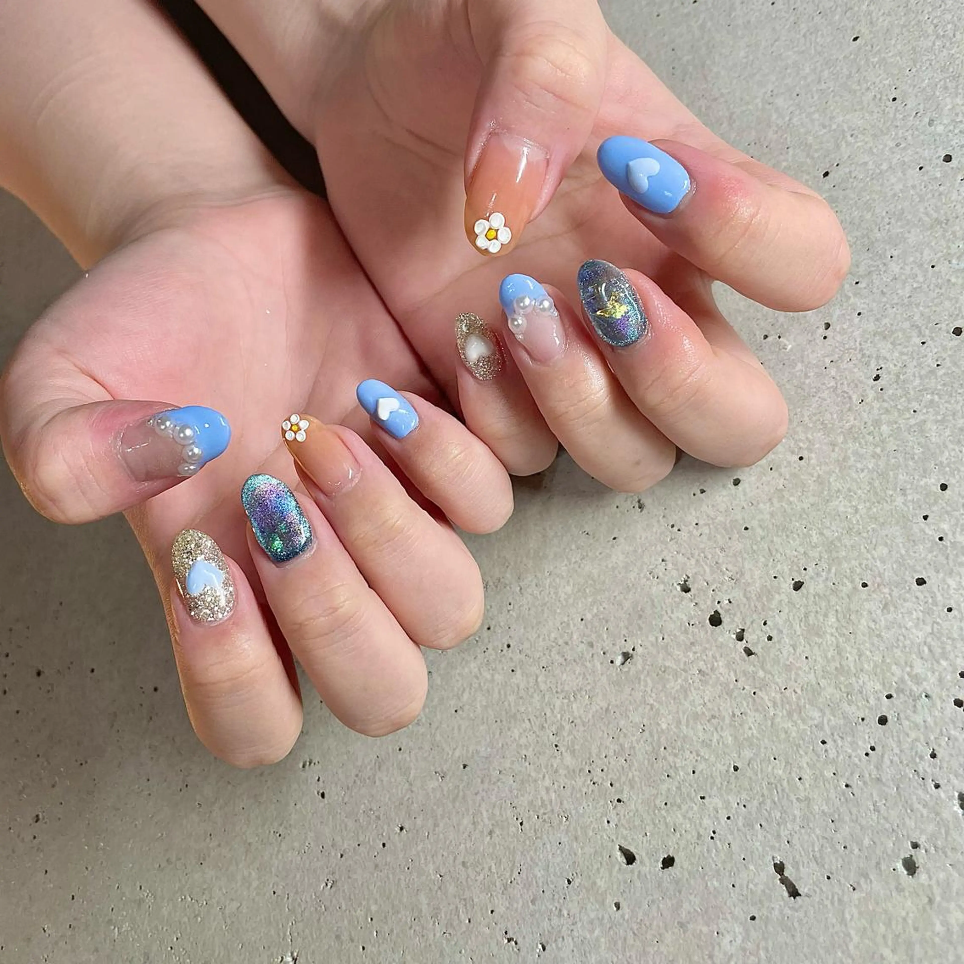 セミロング カラー パーマ ヘアアレンジ メンズ キッズ ネイル マツエク・マツパ アイブロウ ブルーカラー ブルー マグネットネイル nail&eye Aoのマツエク・マツパデザイン