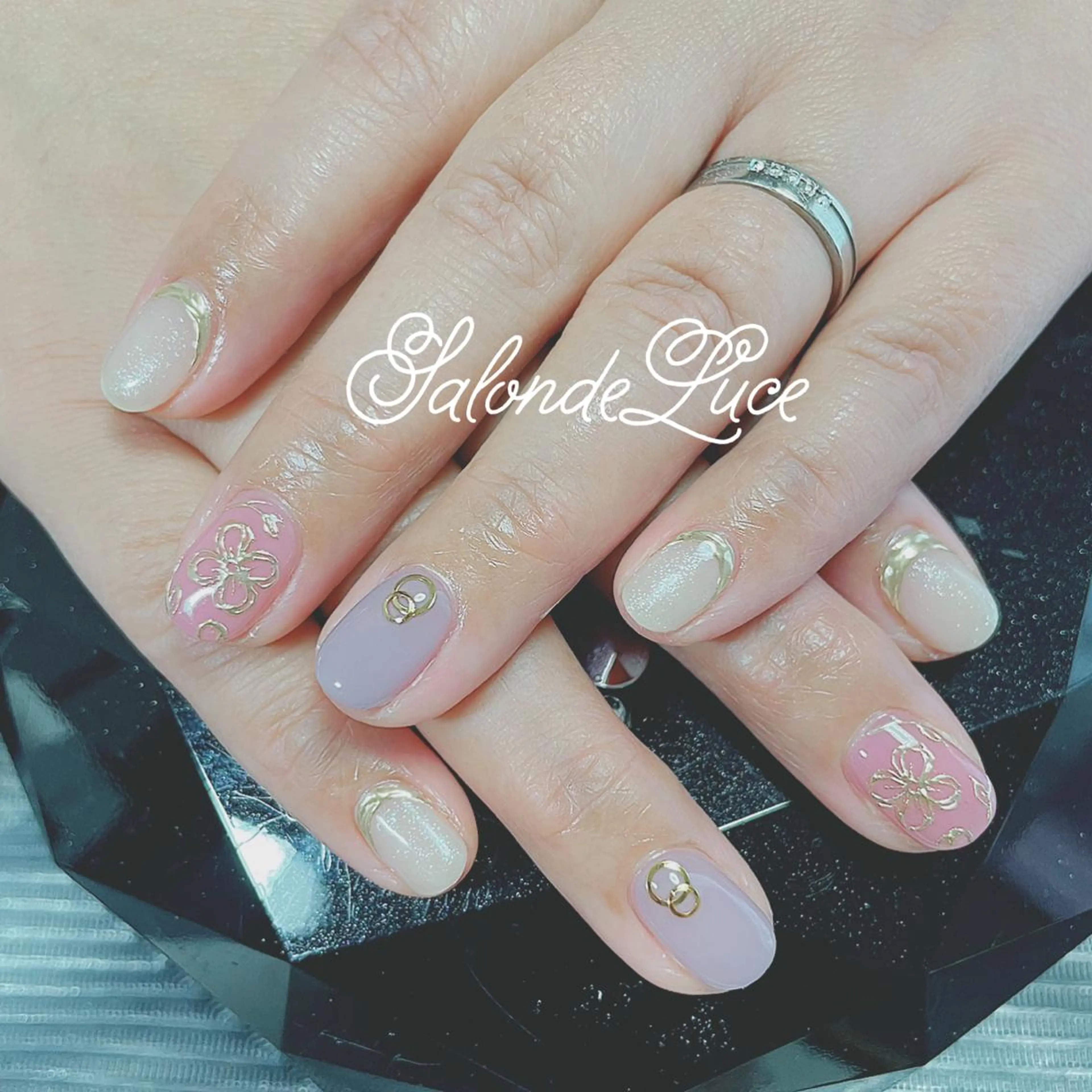 ネイル ミラーネイル Salon de Luceのネイルデザイン