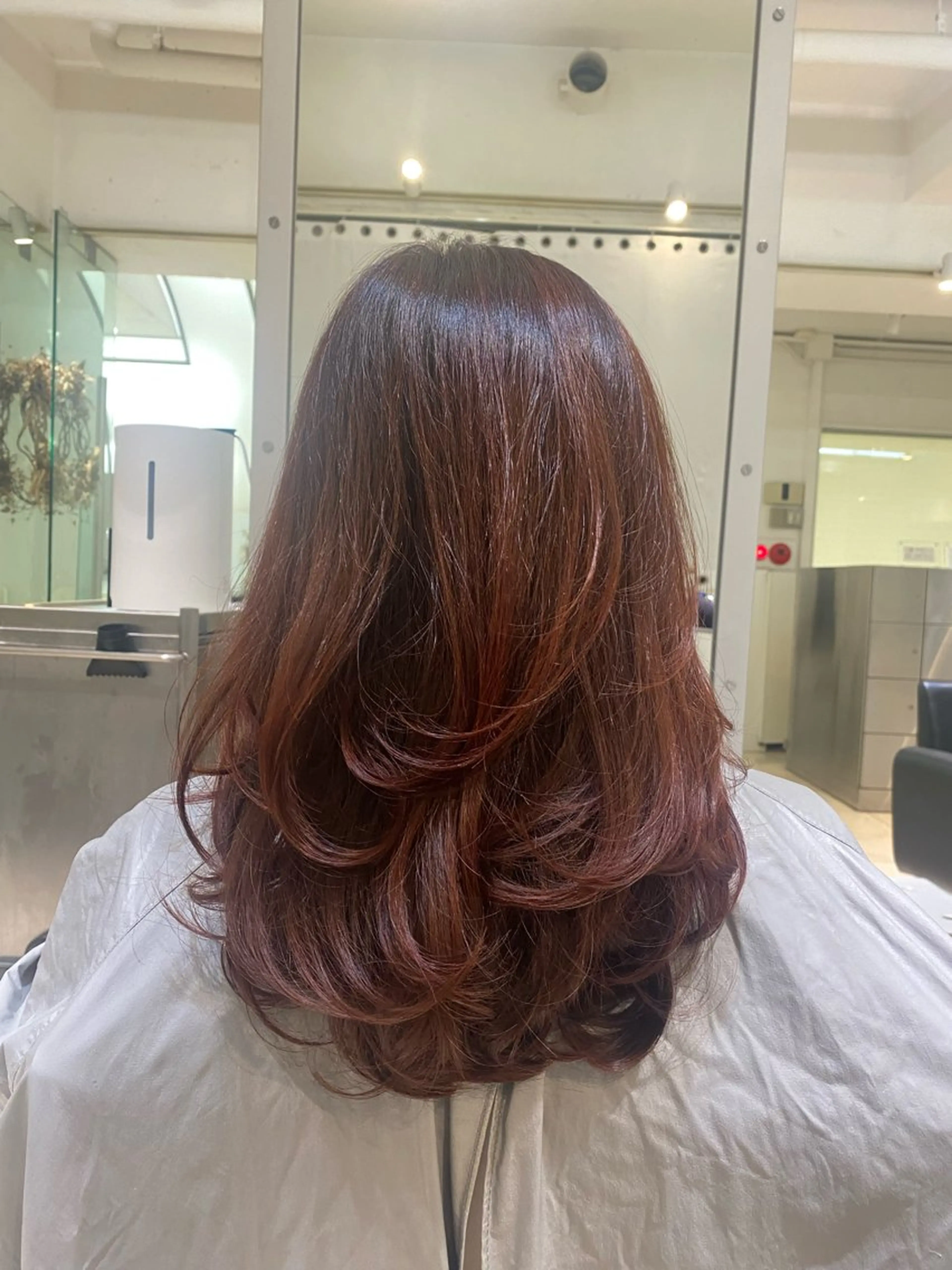 ミディアム カラー ブリーチ ブリーチなしカラー ピンクカラー FACE-T所属・ボブカット/ パーマARAI🫧のヘアスタイル