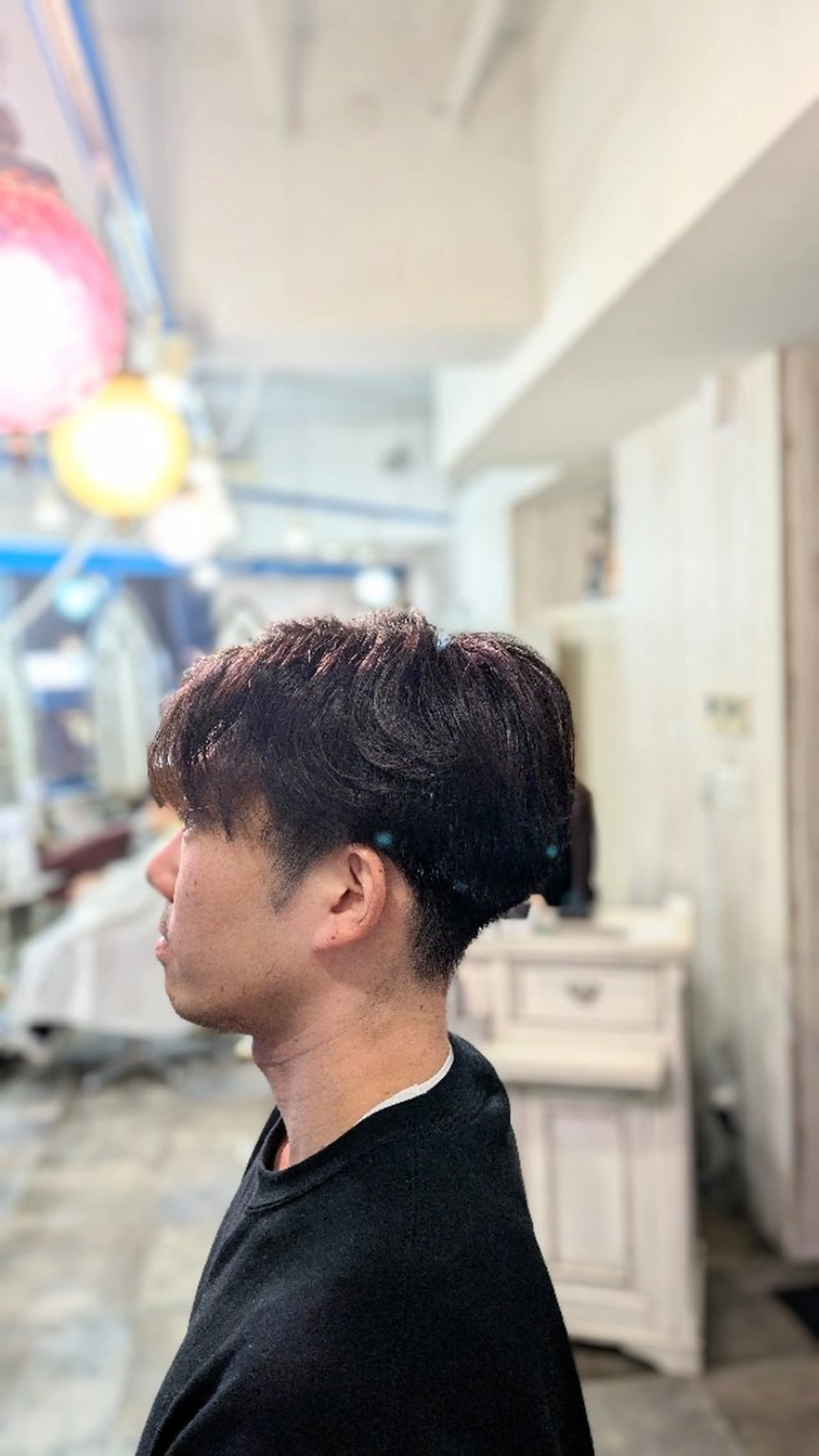 メンズ パーマ ショート アップバング センターパート フェードカット カルマパーマ メンズ韓国風 カット パーマ トリートメント メンズパーマ/顔周り レイヤー店長えのもとのヘアスタイル