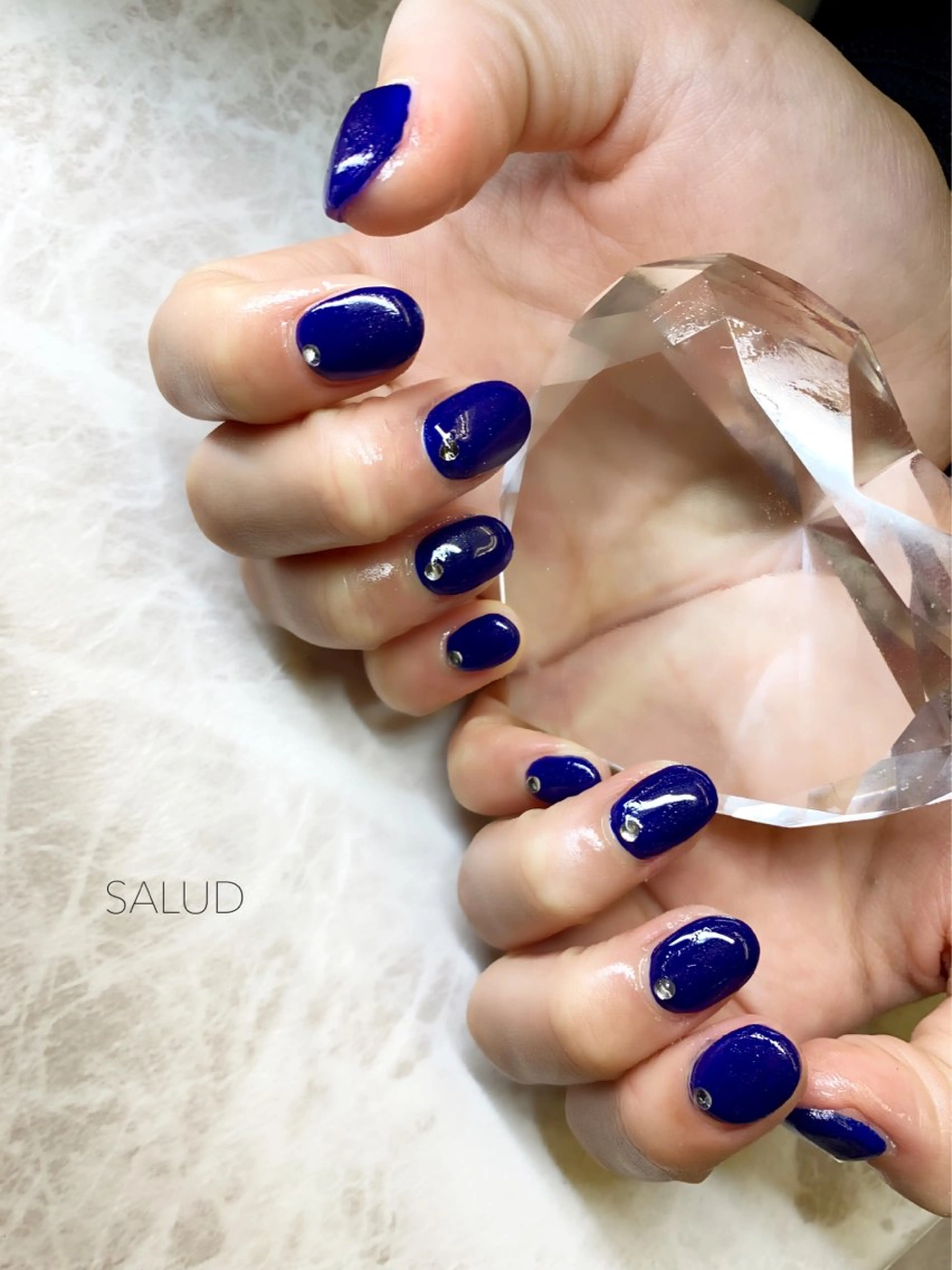 ネイル ストーンネイル ハンドネイル Nail Salon SALUDのネイルデザイン