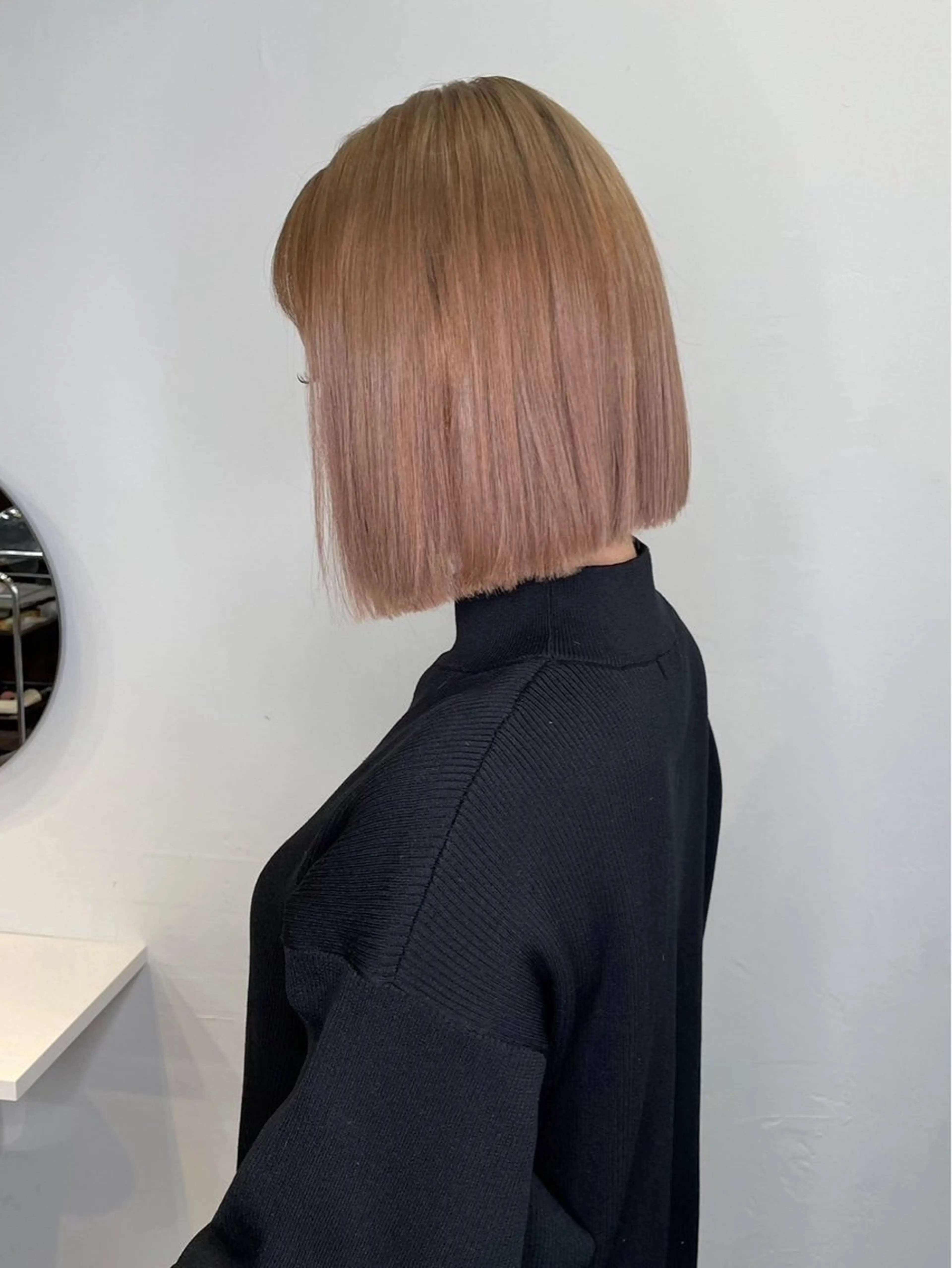 ショート カラー アッシュ ベージュカラー ブリーチ 透明感カラー ダブルカラー レイヤー /髪質改善/ariのヘアスタイル