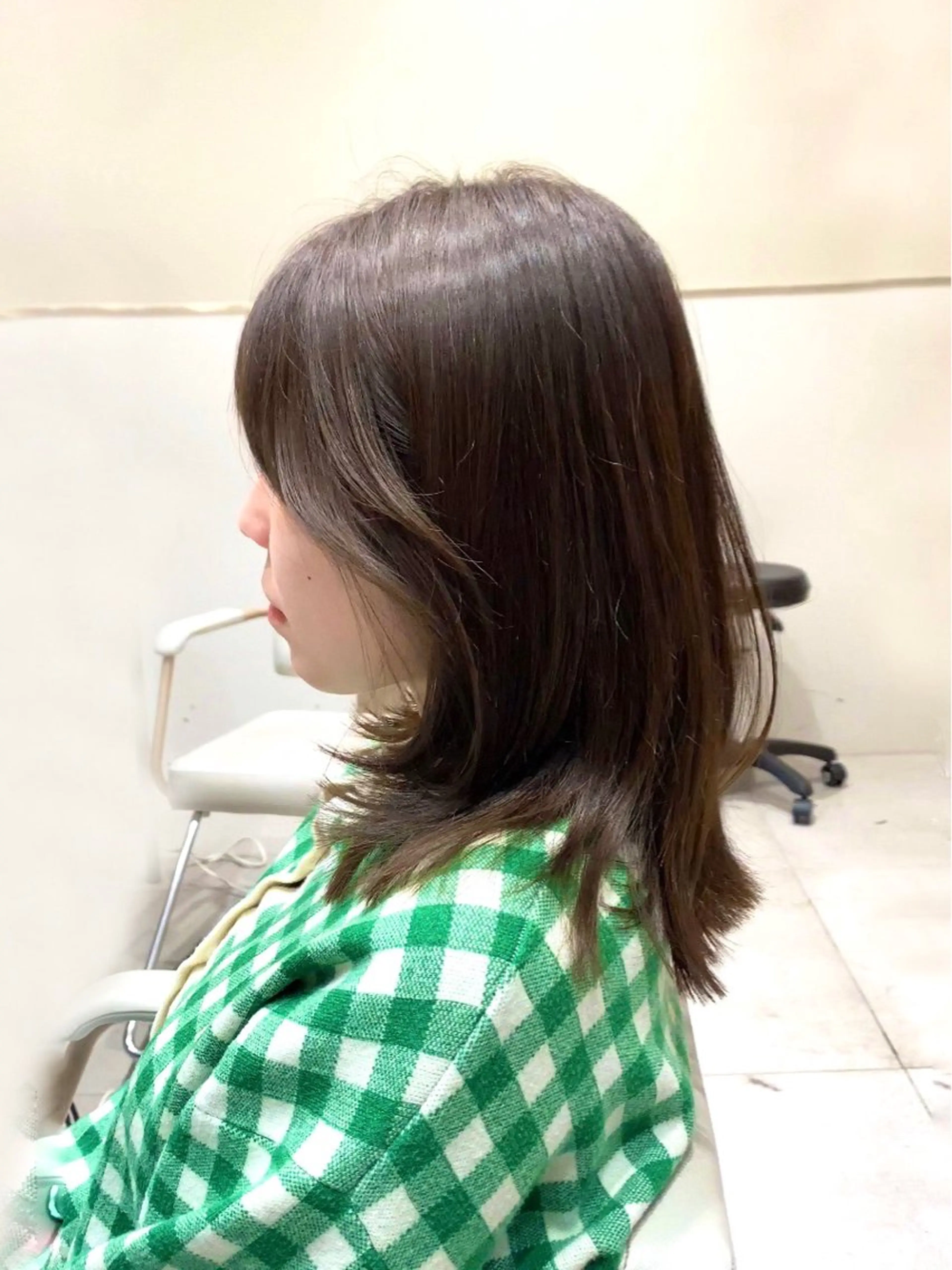 ミディアム 顔まわりレイヤー 顔周りカット ハイレイヤー 髪質改善 韓国風ヘア カット ヘアカラー トリートメント ヘアセット 小野寺瑞希 /最小顔カットのヘアスタイル