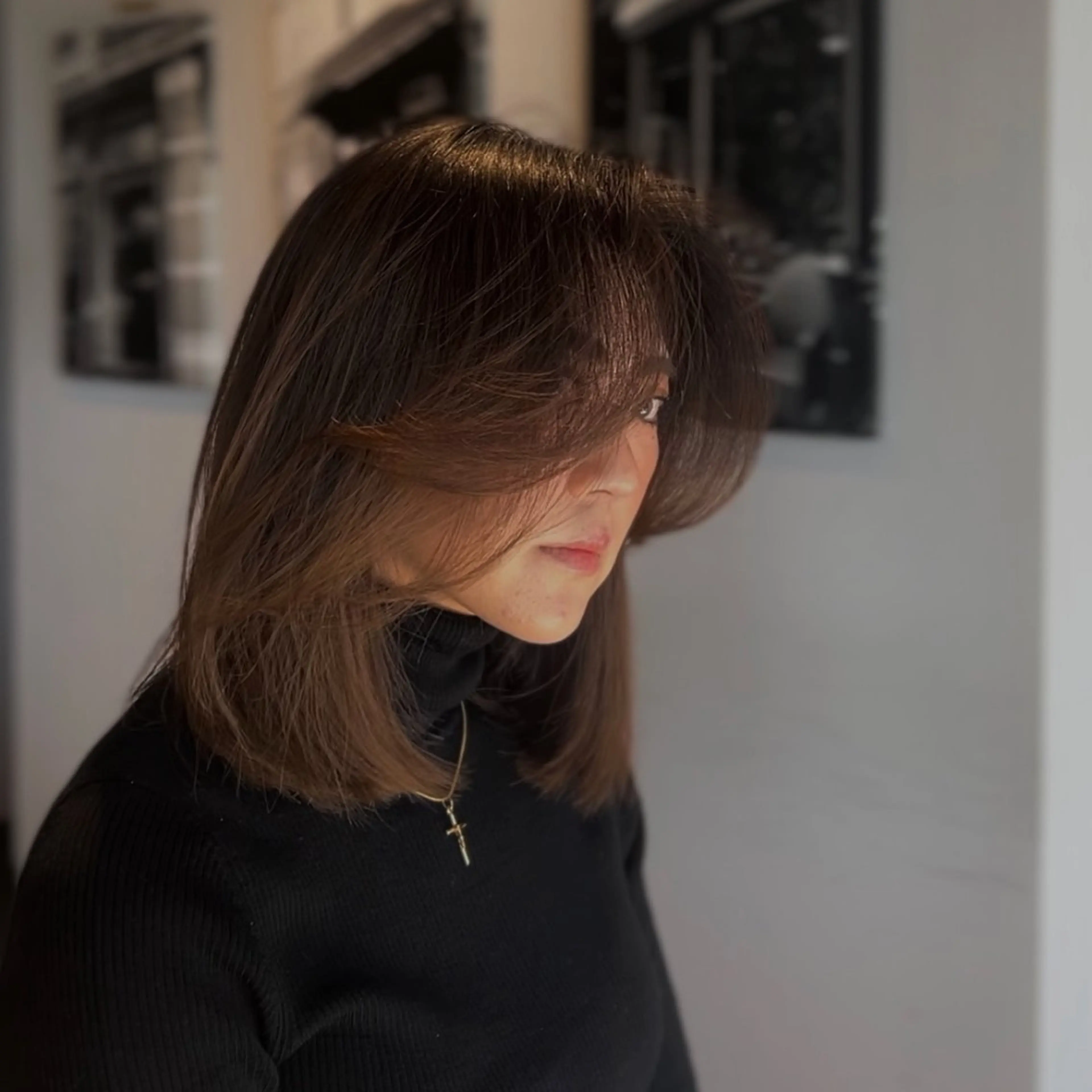 セミロング 海外風カーテンバング Mao広尾美容室のヘアスタイル