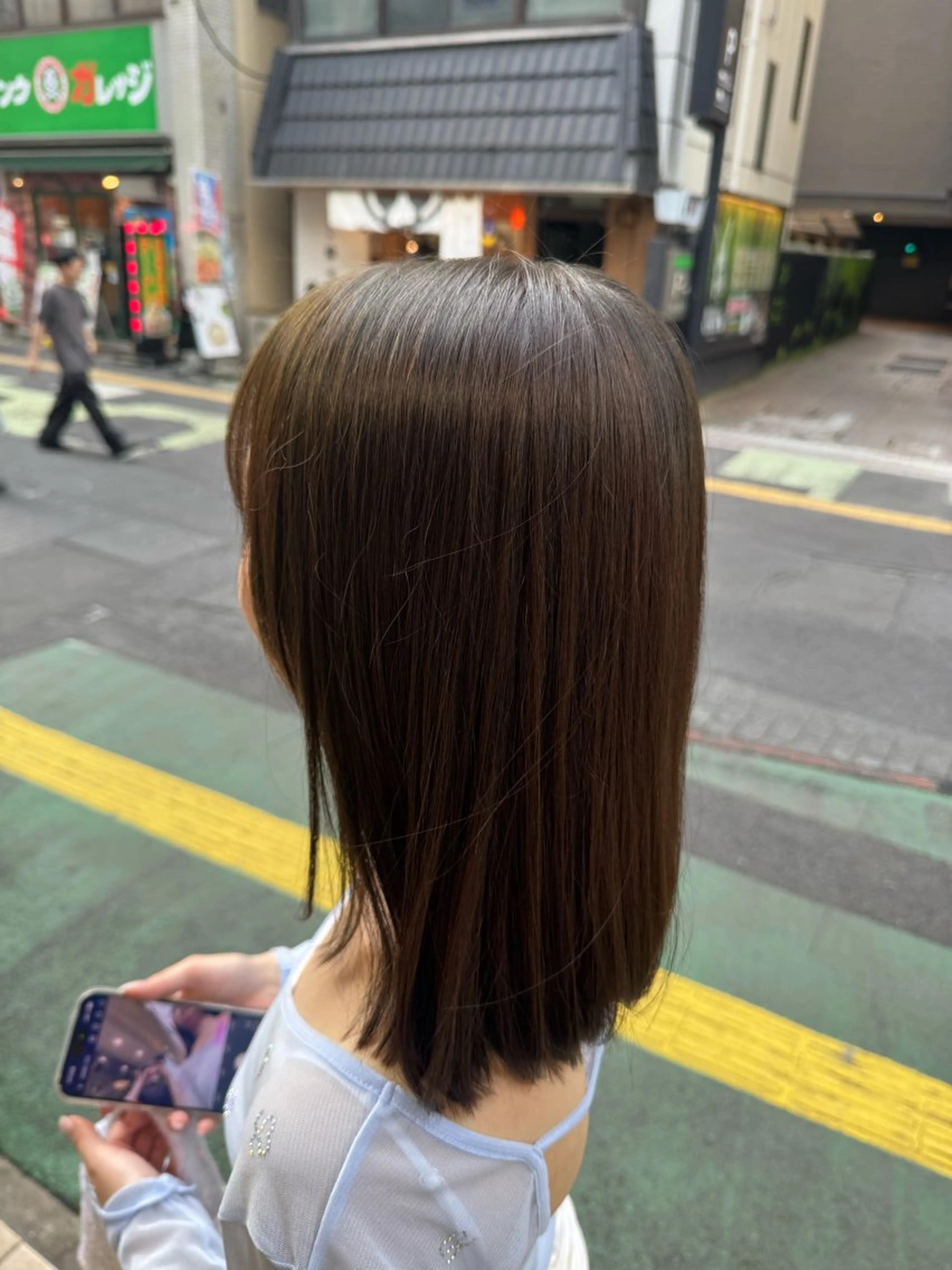 ミディアム カット ヘアカラー トリートメント hip's eyes 渡辺舜のヘアスタイル