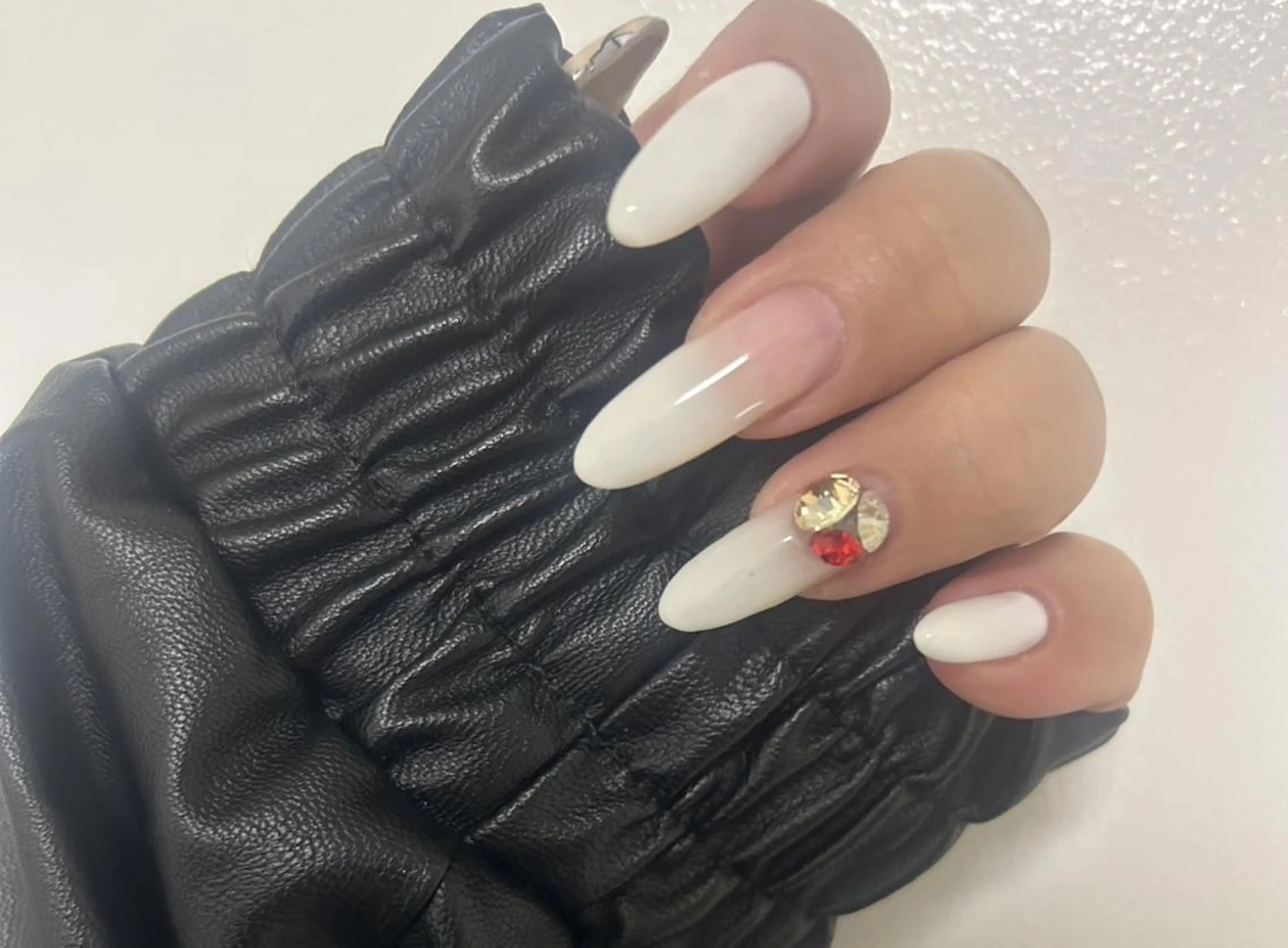 ミディアム 小西 麻紀のネイルデザイン