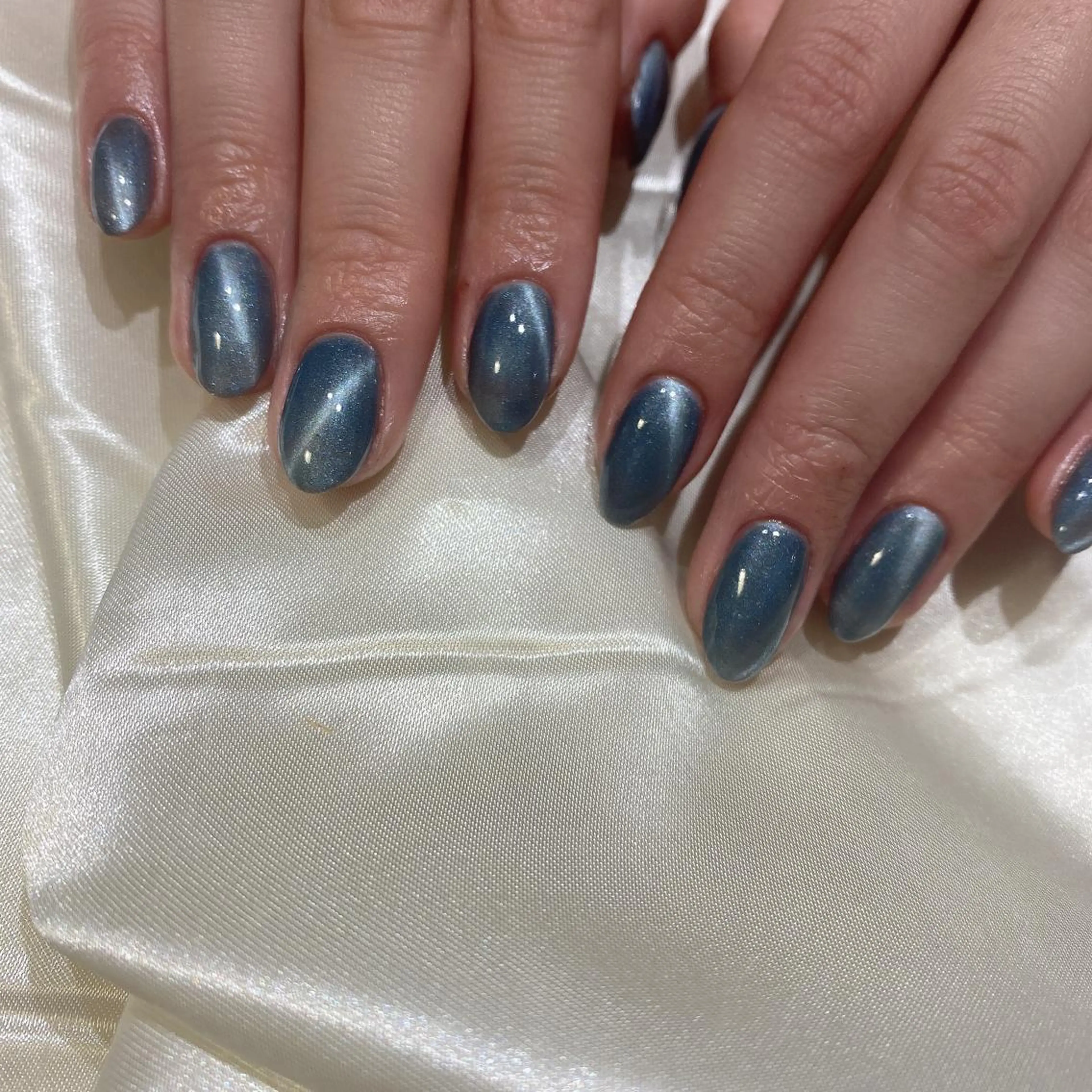 ネイル ハンドネイル 西岡 杏のネイルデザイン