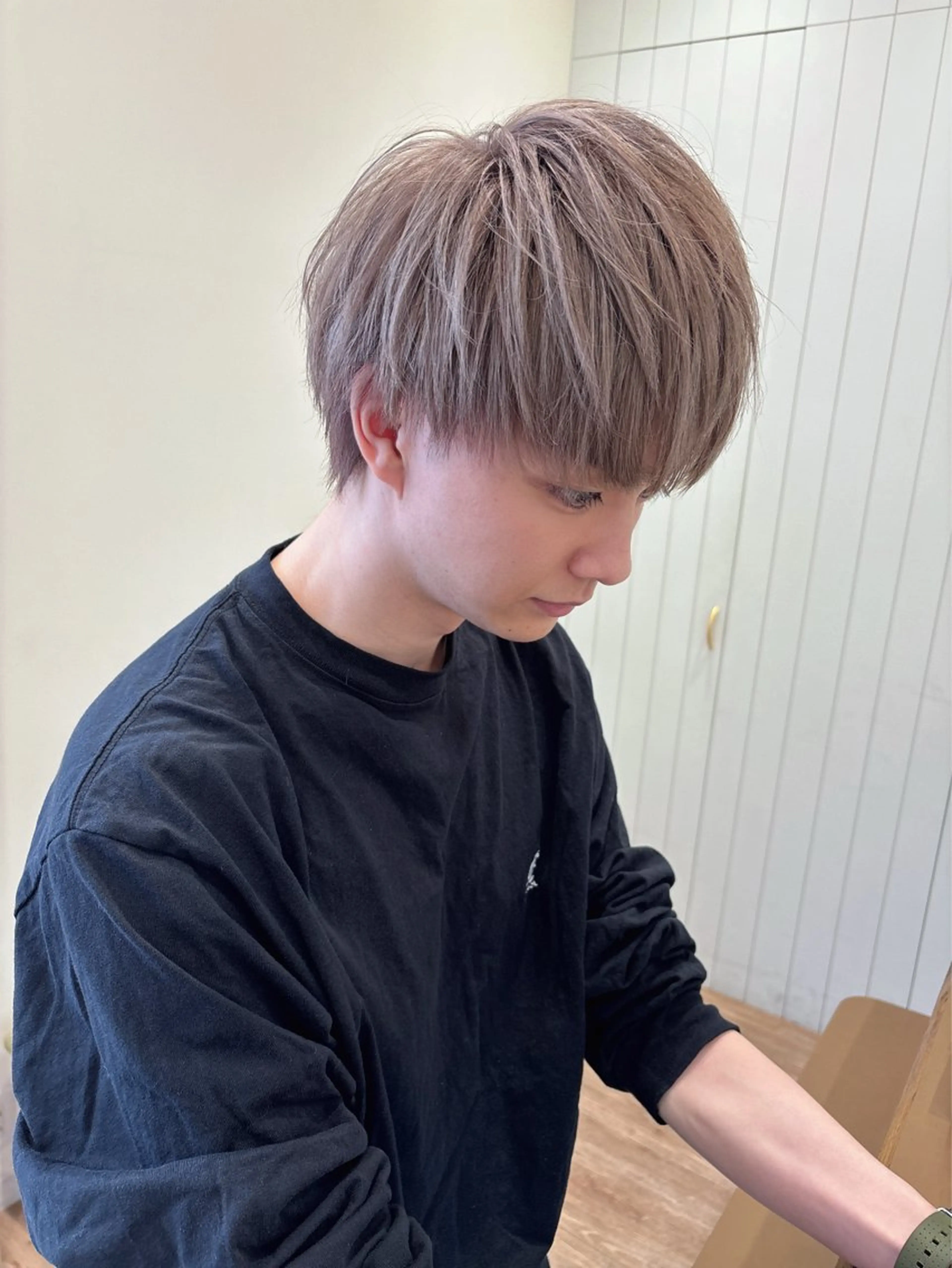 ✨メンズダブルカラーモデルさん募集✨技術向上のため、ブリーチ+オンカラーのカラーモデルさんを募集しています🫧の写真