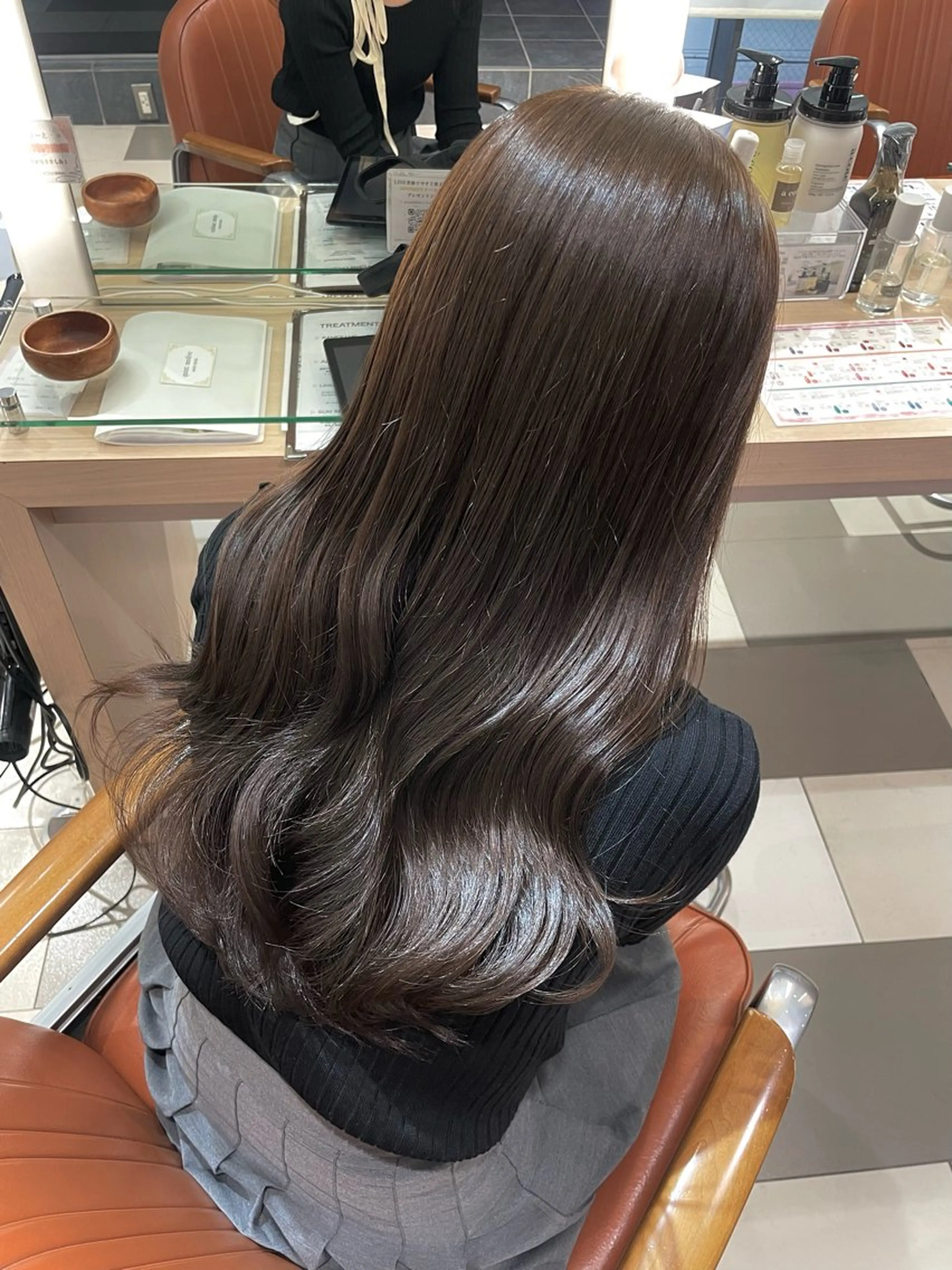 セミロング カラー ヘアカラー トリートメント 青沼夏未/オリーブ/ 寒色カラーのその他イメージ