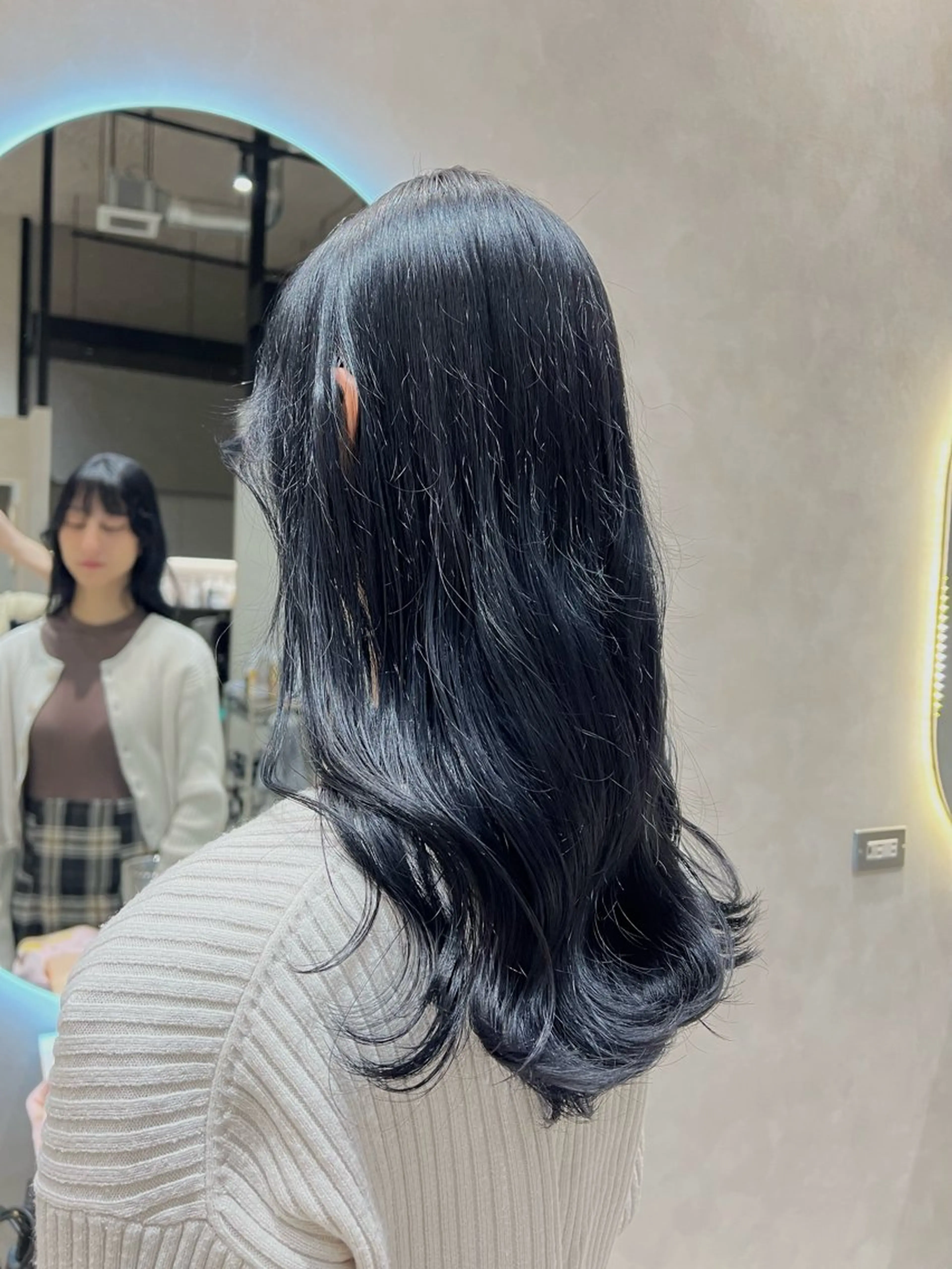 セミロング DEAN豊橋店所属・🩵シオリ/透明感/ ハイトーン🩵のヘアスタイル