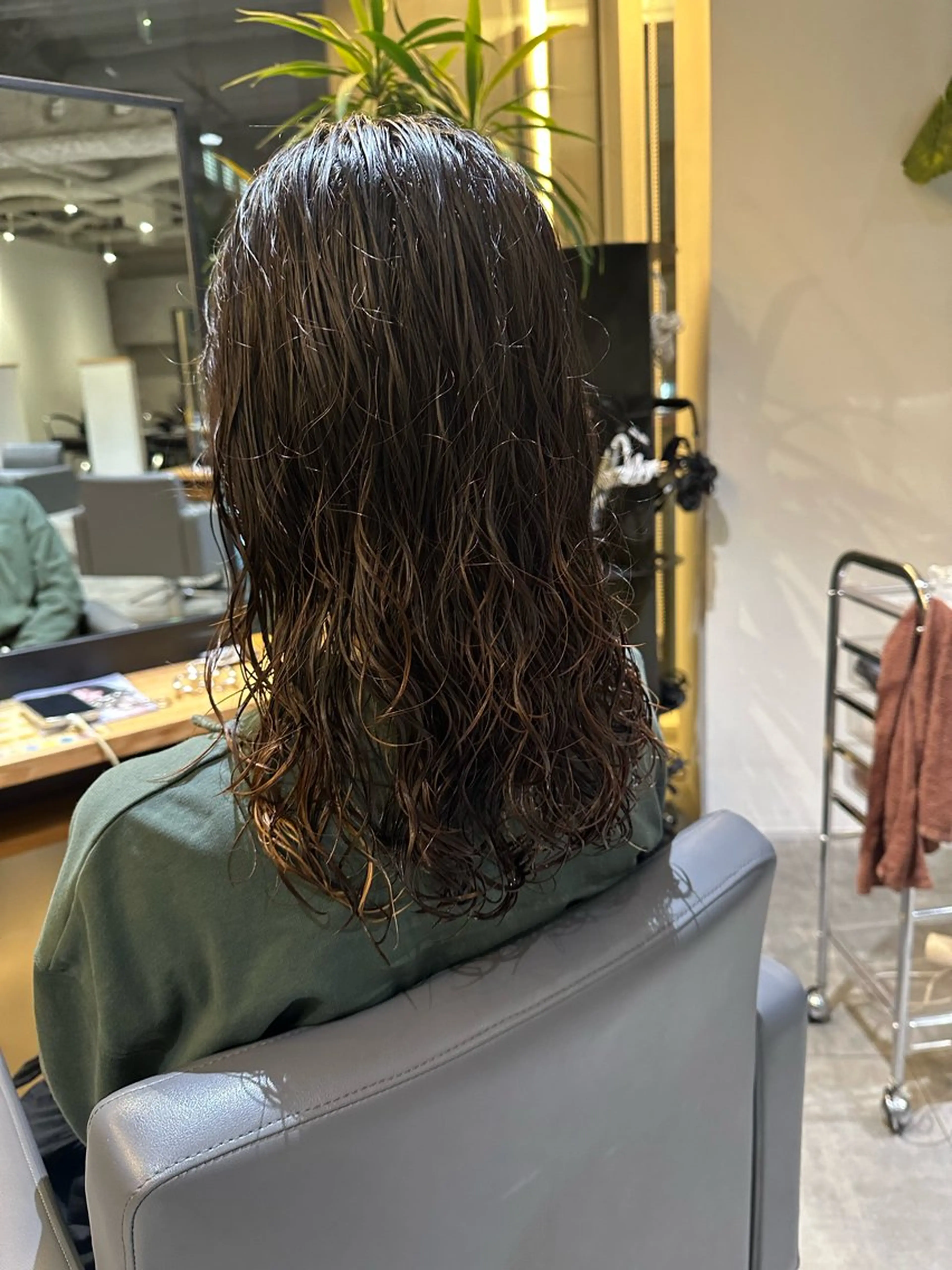 セミロング パーマ 渚音 nanoのヘアスタイル