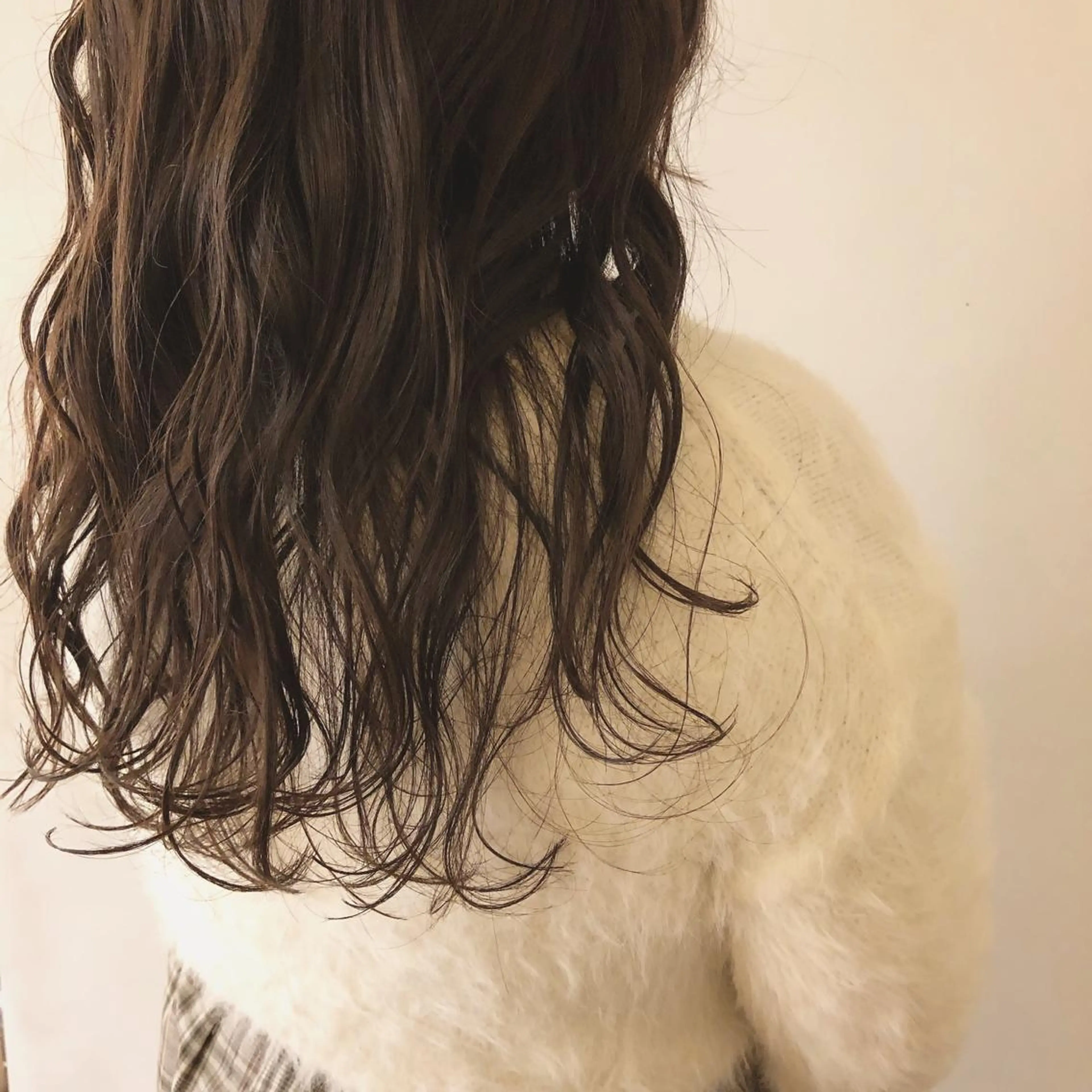 カット.カラー .潤いトリートメントの写真