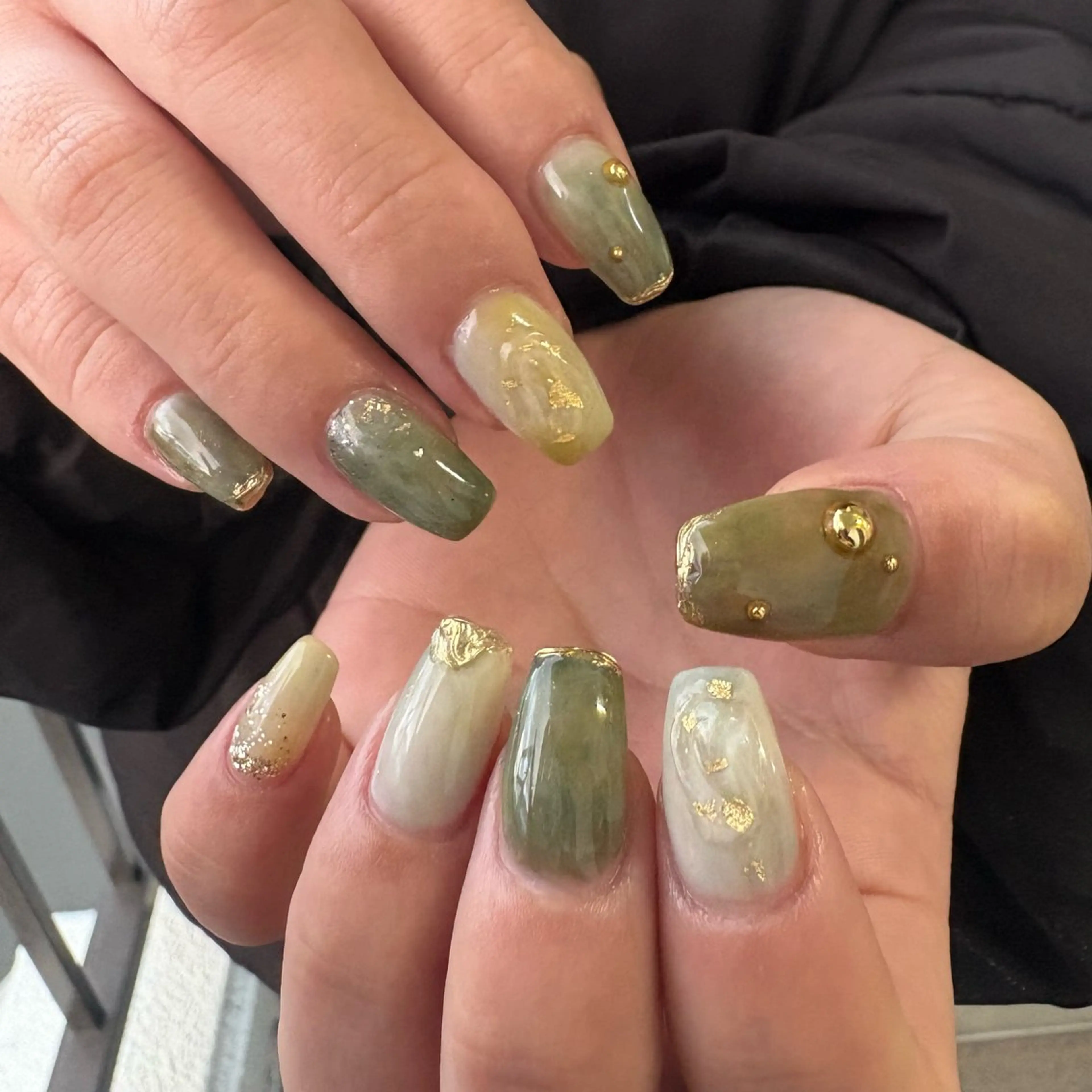 ネイル ハンドネイル カメレオン京橋🌻 草葉由佳のネイルデザイン