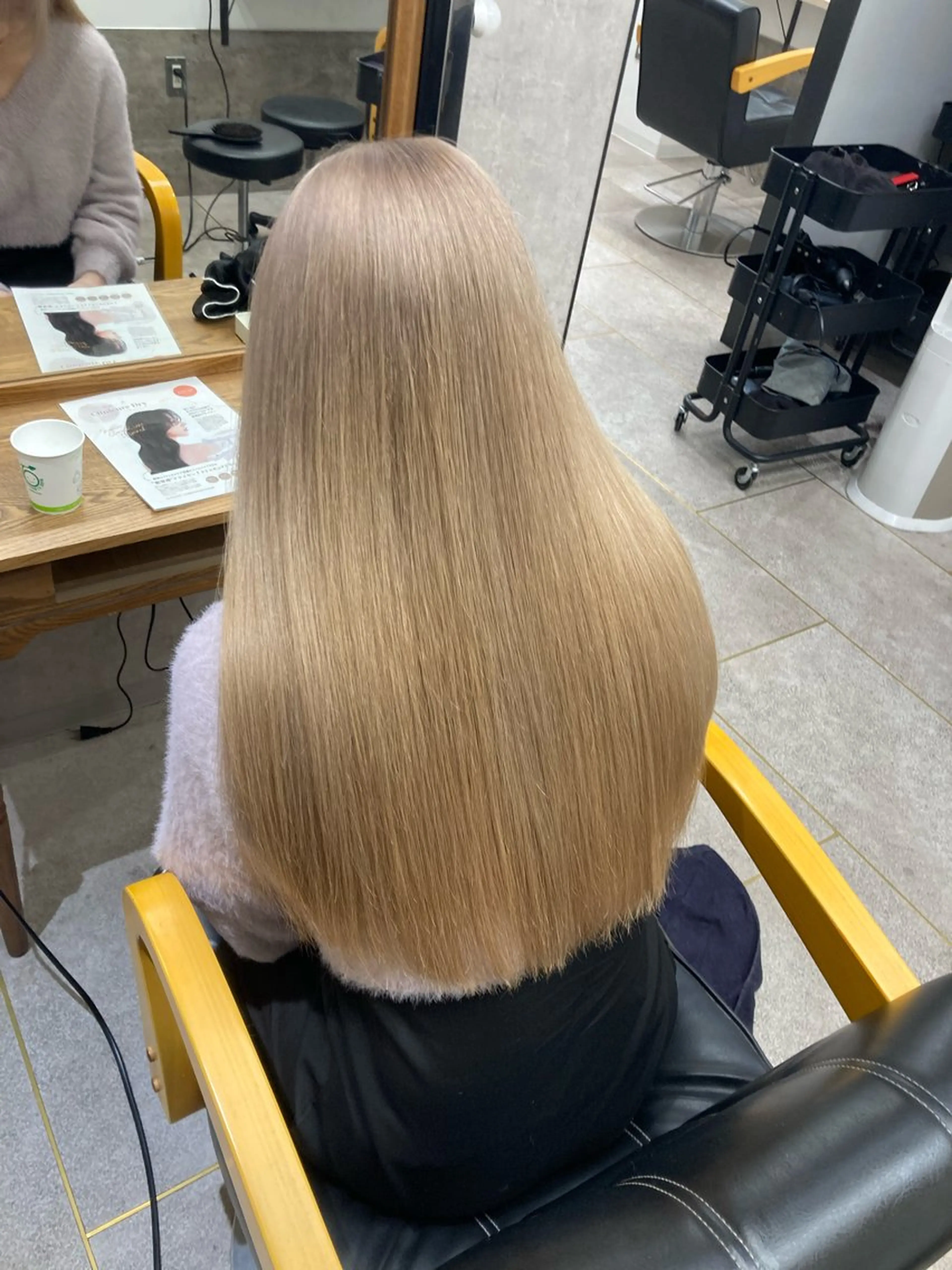 ロング カット ヘアカラー たつや/ハイトーン/ バレイヤージュ/寒色のヘアスタイル